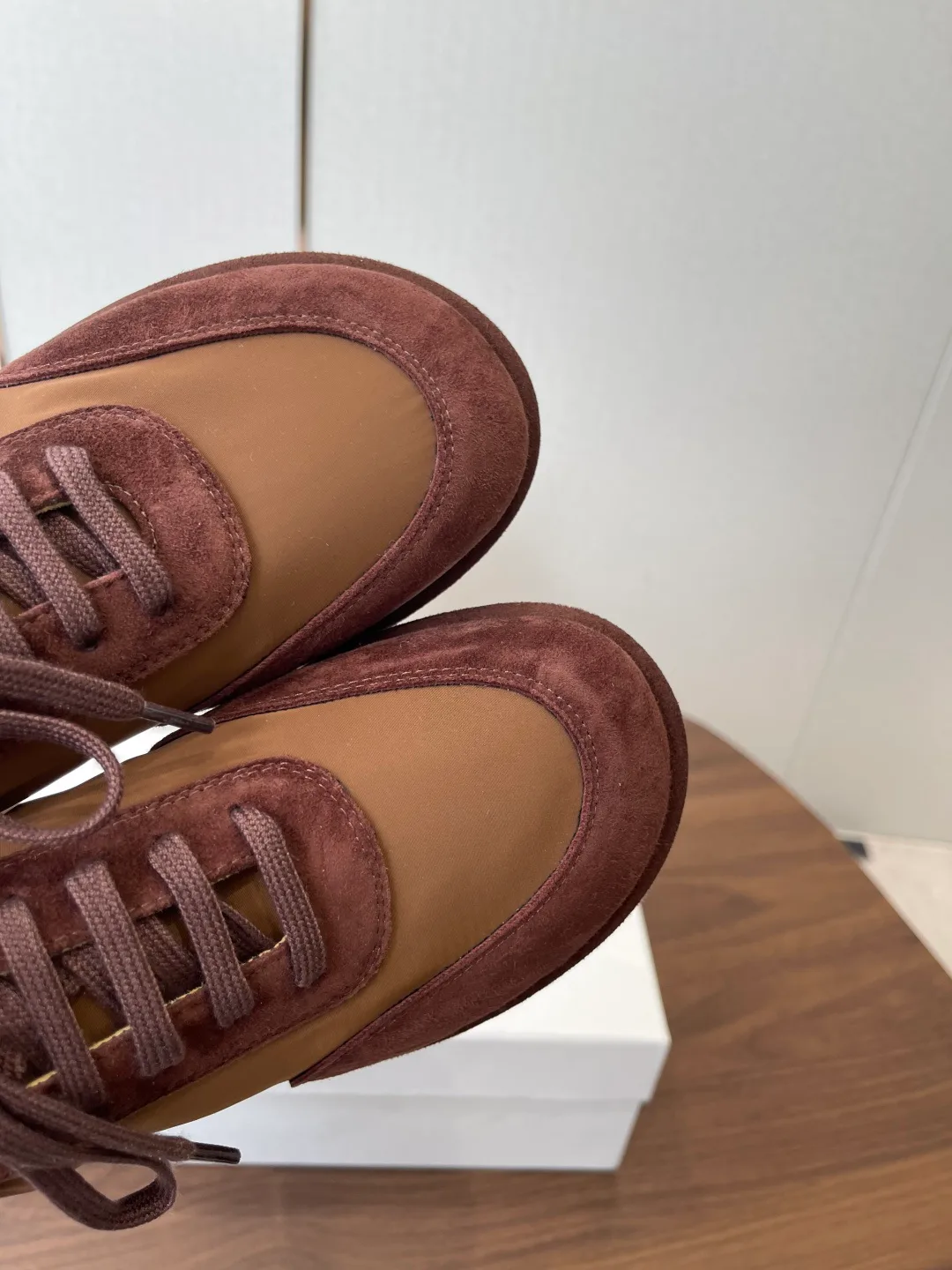 Кроссовки Женские The Row 11966343