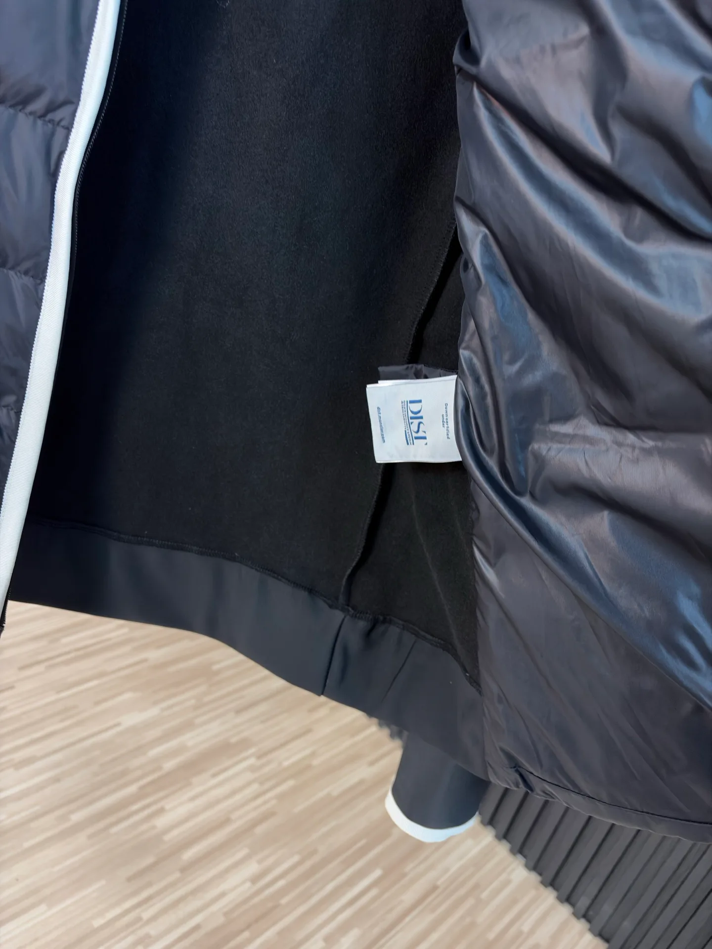 Куртки И Пуховики Женские Moncler 18773207