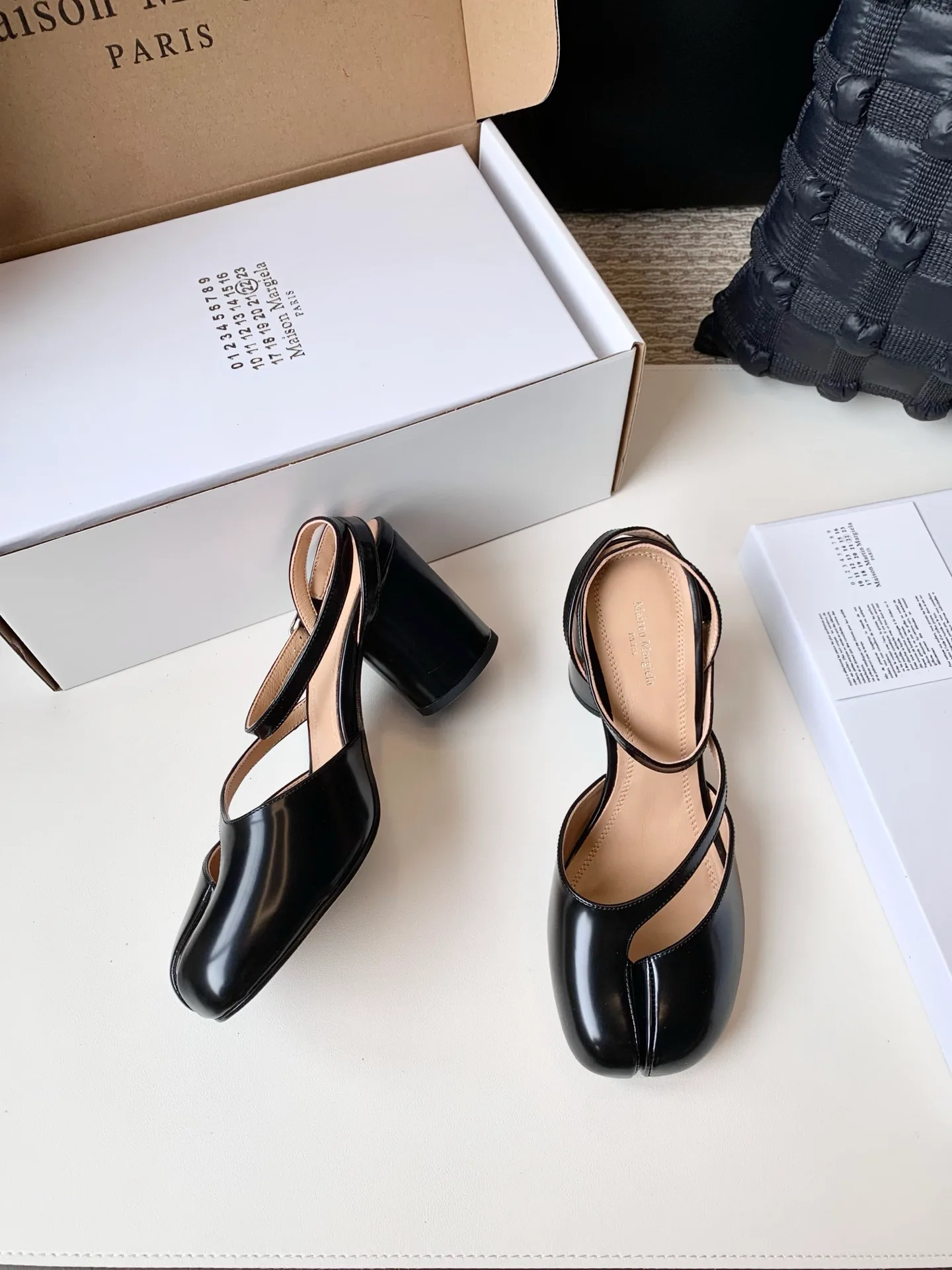 Босоножки Женские Maison Margiela 17628621