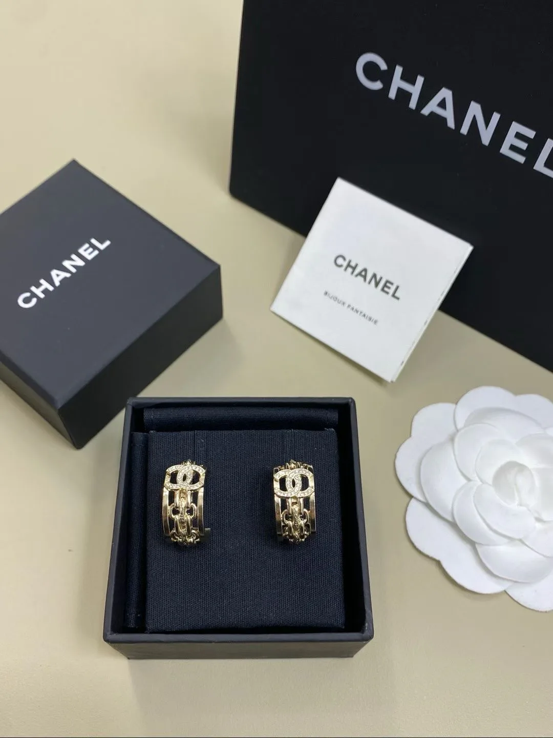 Бижутерия Chanel 11420351