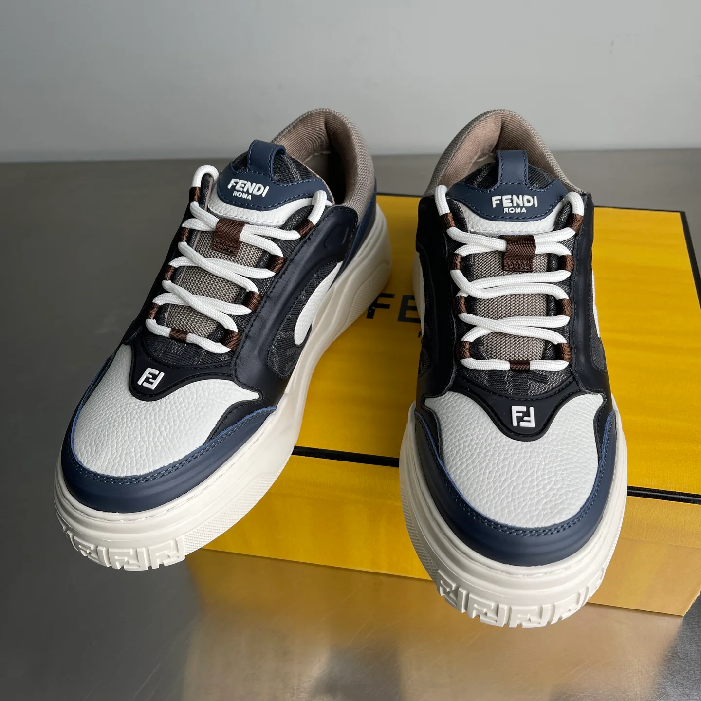 Кроссовки Мужские Fendi 9464407