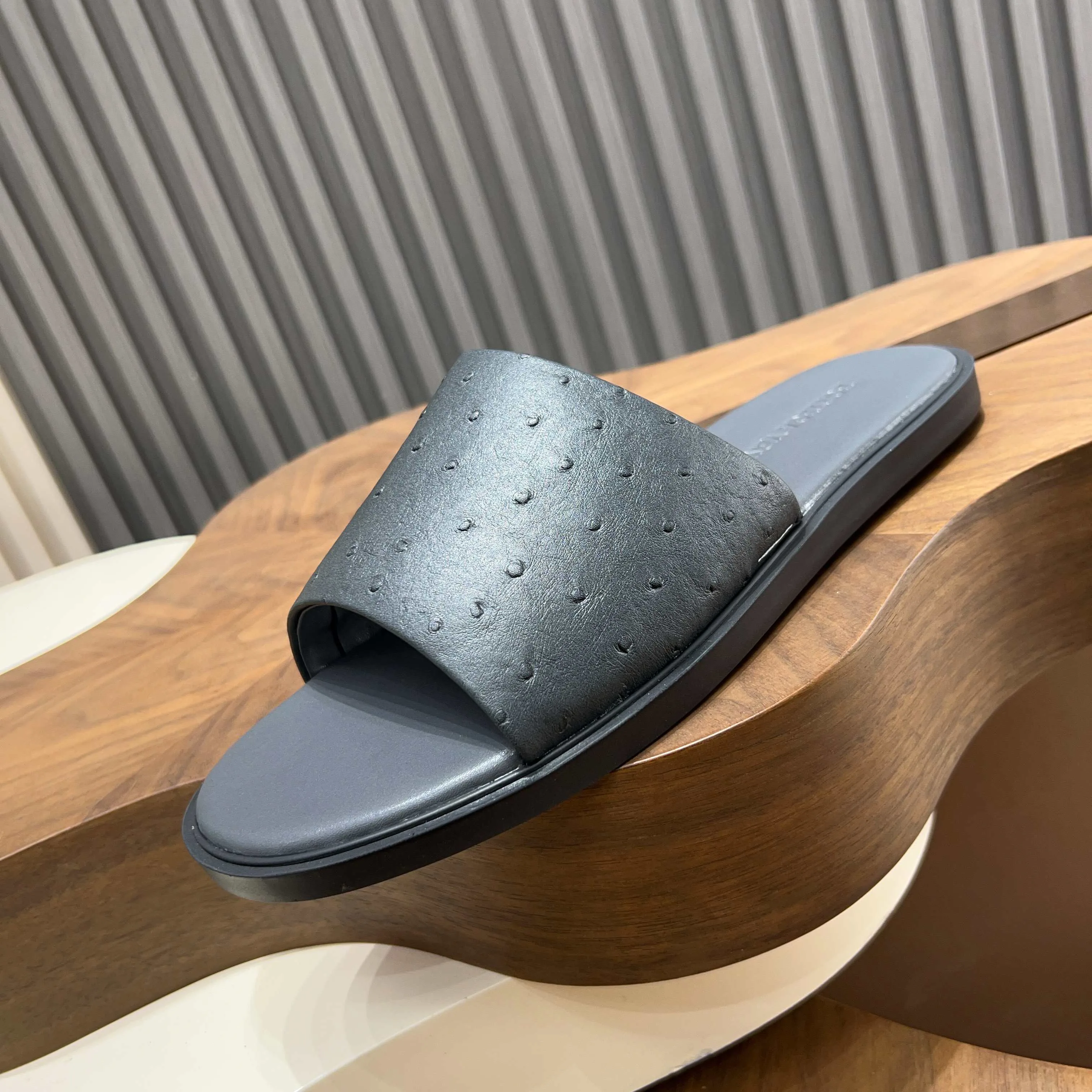 Шлепанцы Мужские Bottega Veneta 12768638