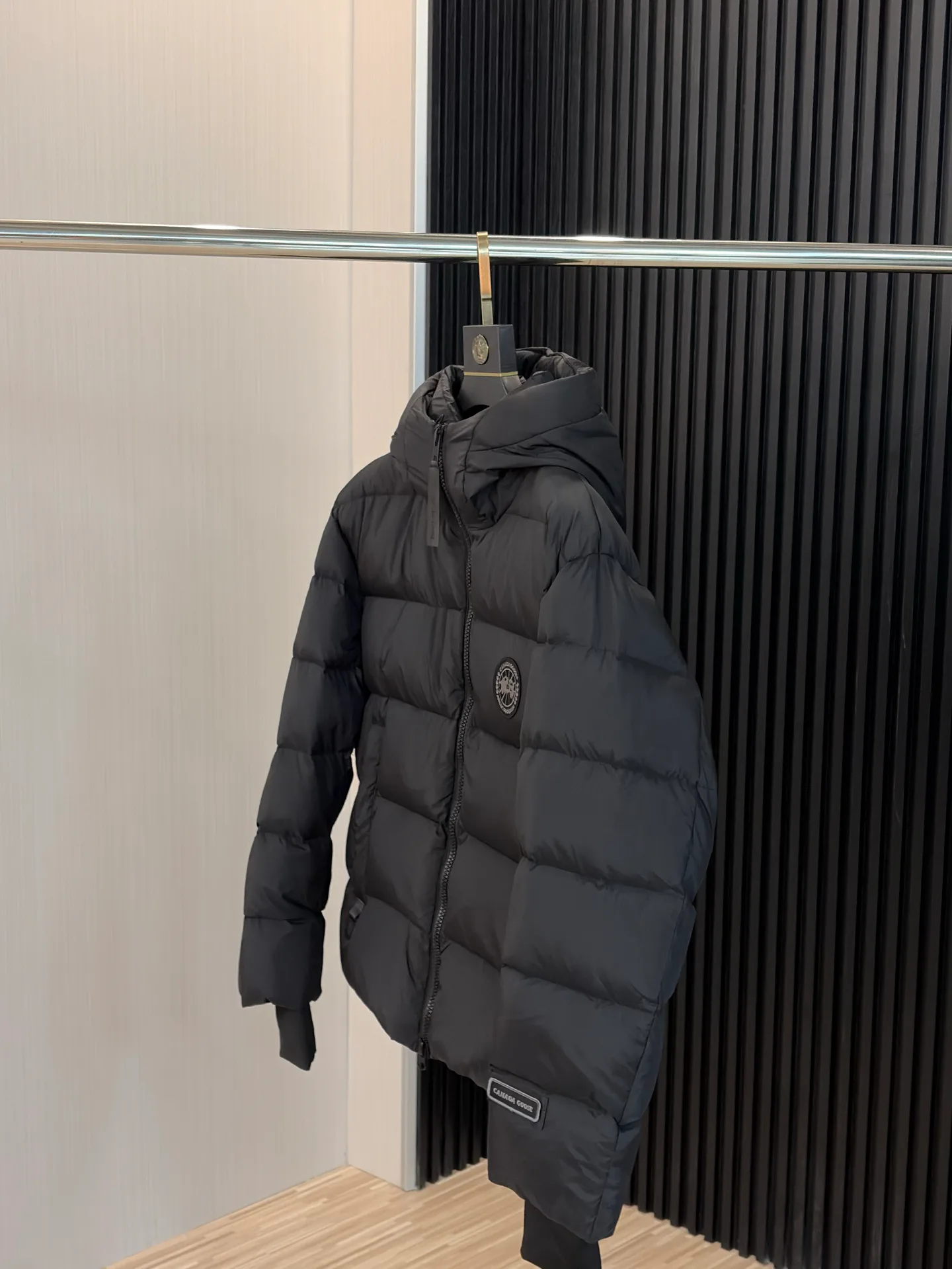 Куртки И Пуховики Женские Canada Goose 18391748