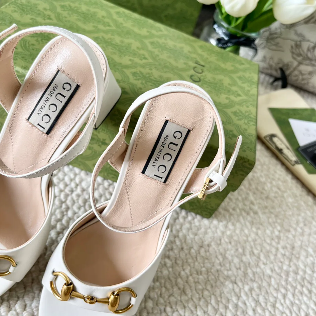 Босоножки Женские Gucci 17614718