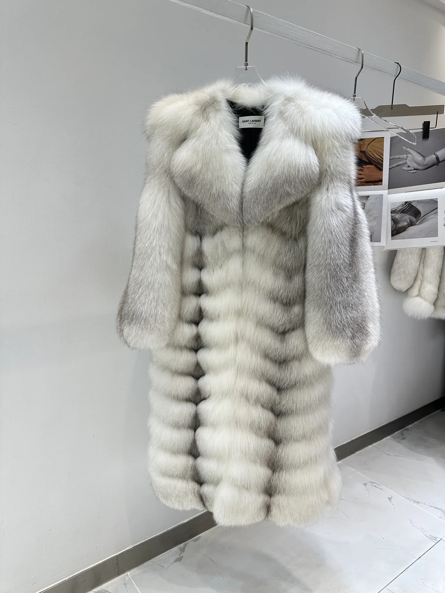 Шубы Женские Saint Laurent 18396078