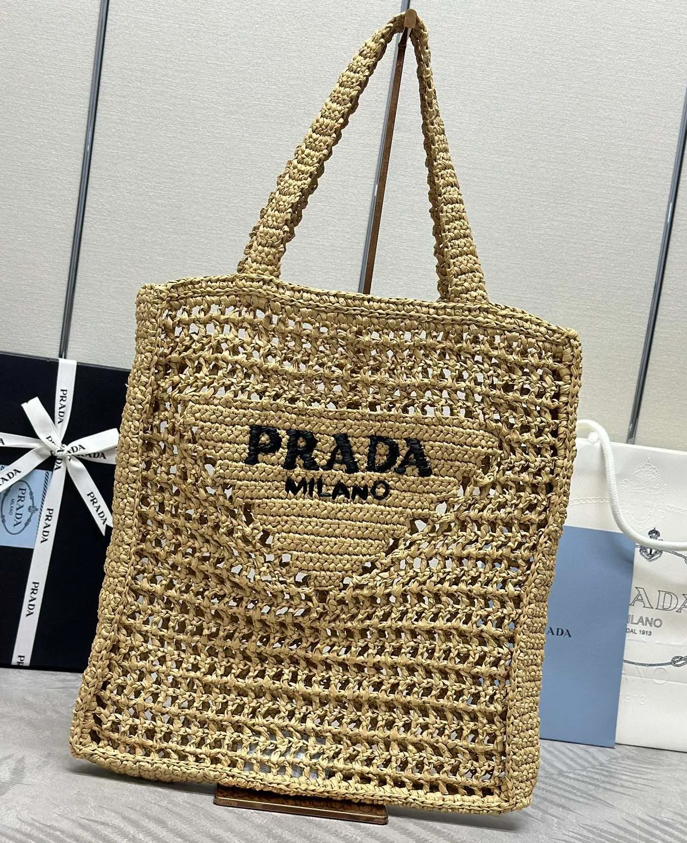 Классические Сумки Женские Prada 11681948