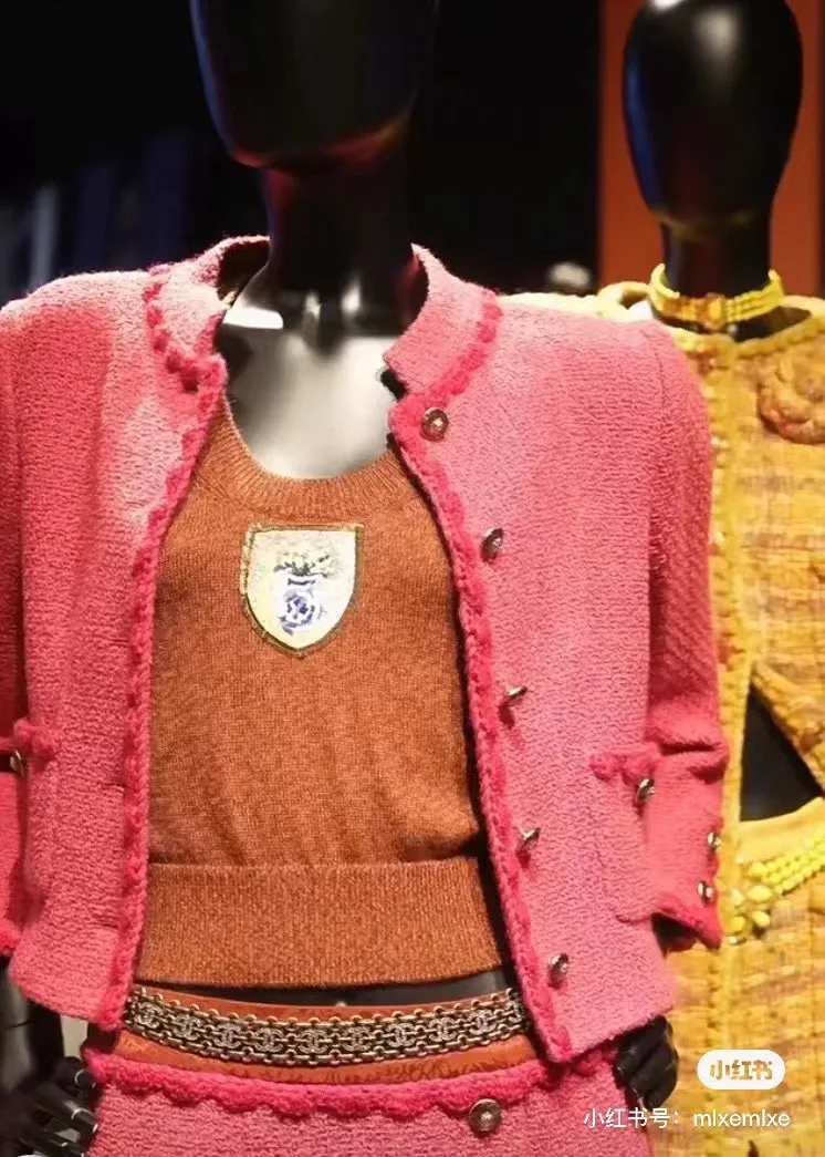 Куртки Женские Chanel Куртки Женские Chanel