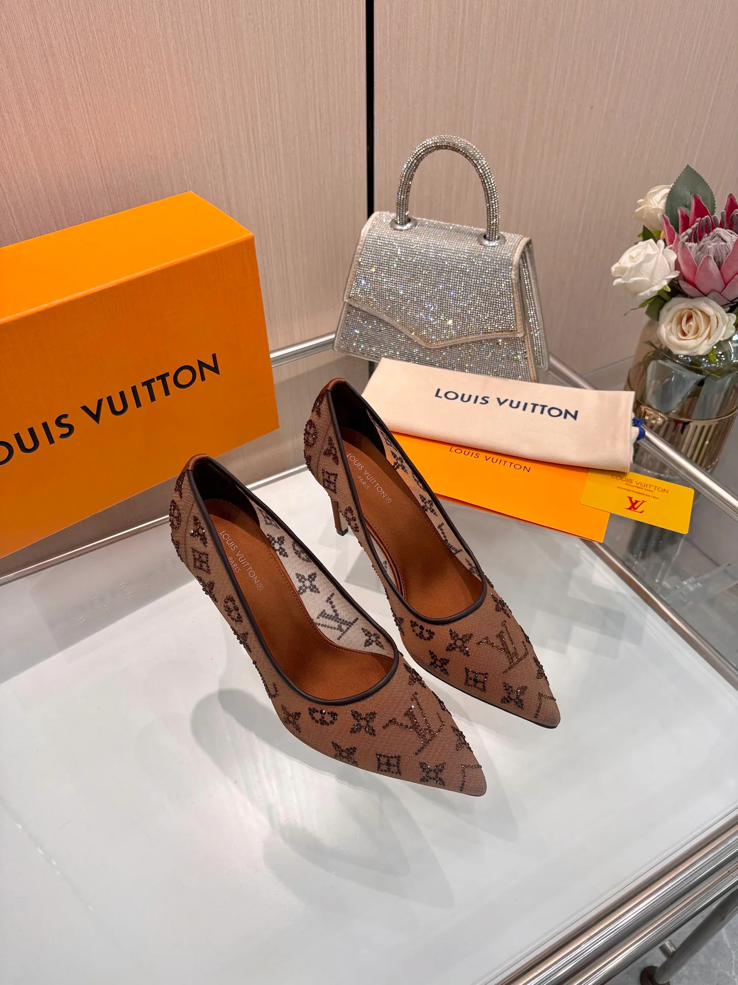 Туфли Женские Louis Vuitton 19597271