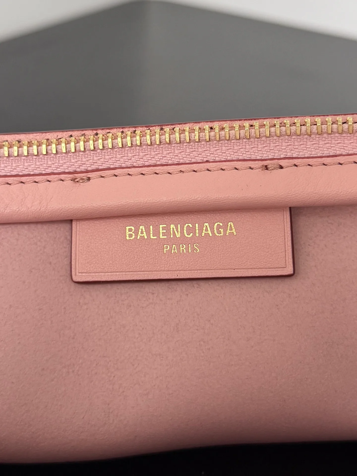 Клатчи Женские Balenciaga 13128375