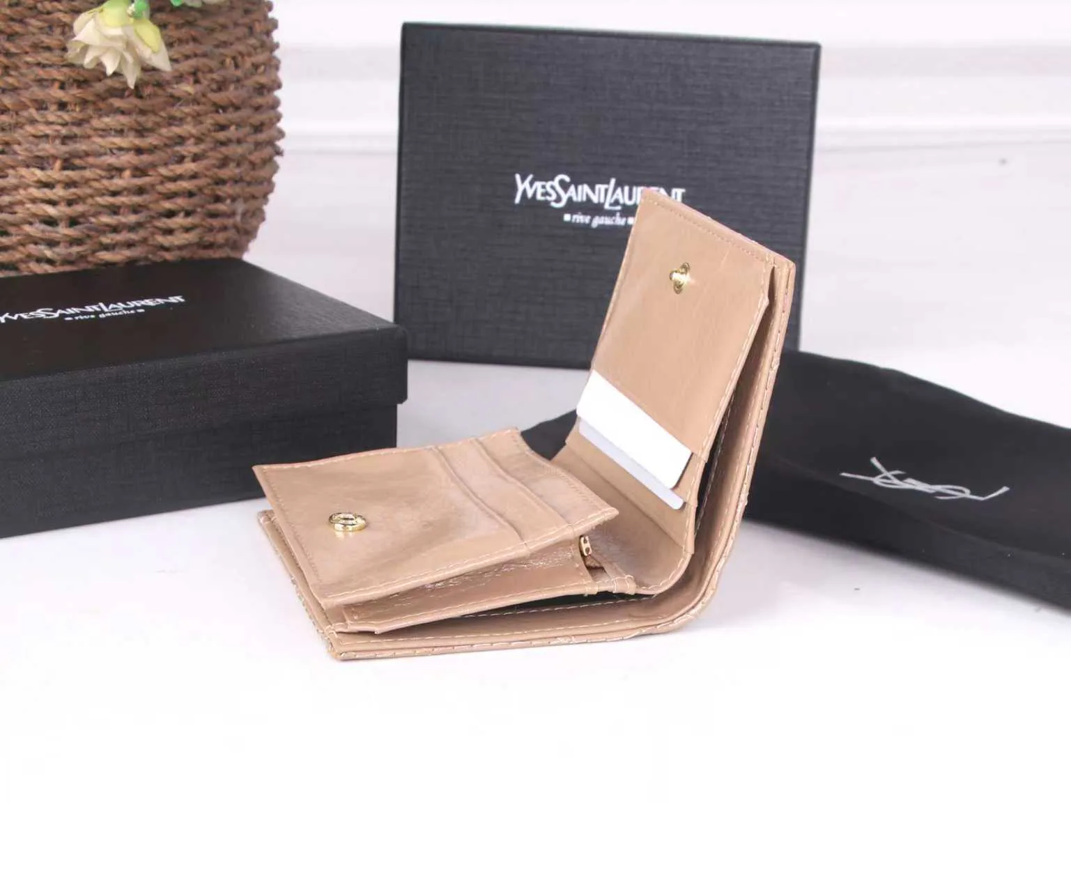 Клатчи Женские Saint Laurent 442053