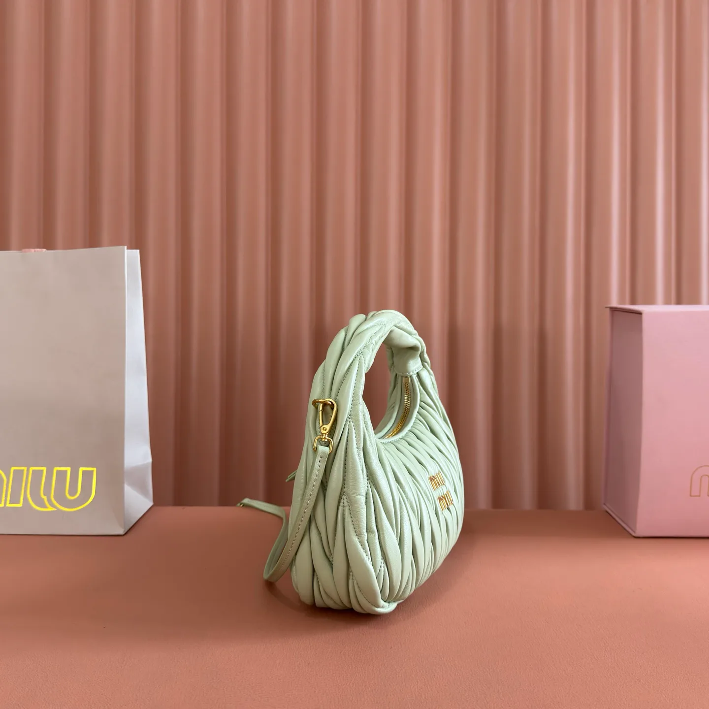 Сумки На Ремне Женские Miu Miu 18148095