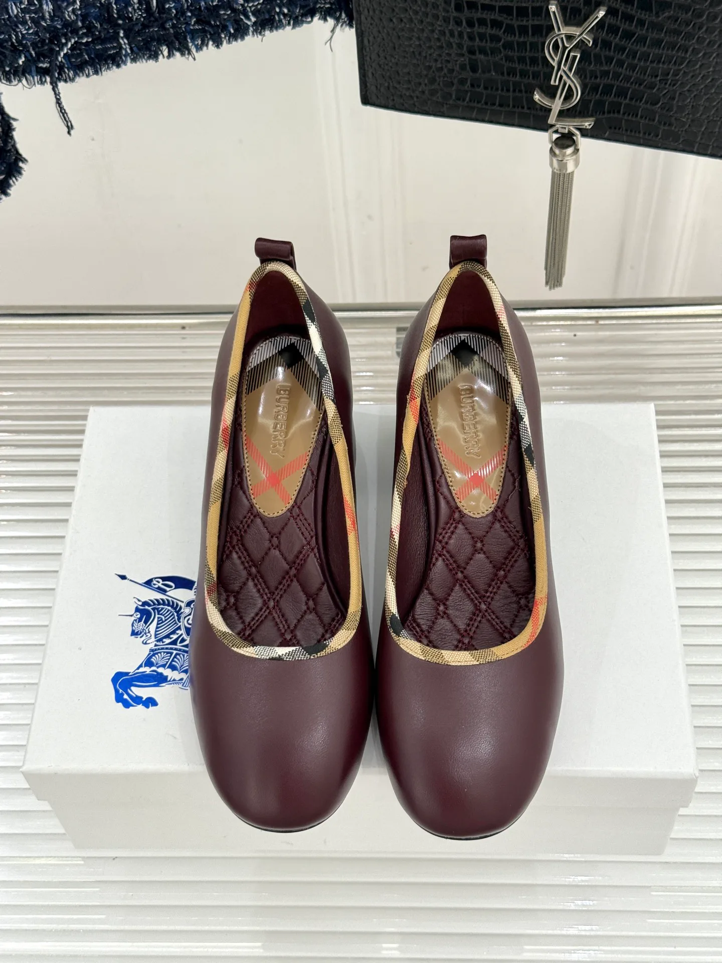 Туфли Женские Burberry 19448377
