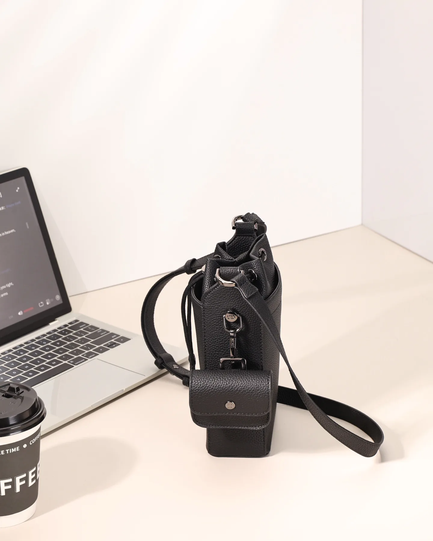 Сумки На Ремне Женские Christian Dior 6262024