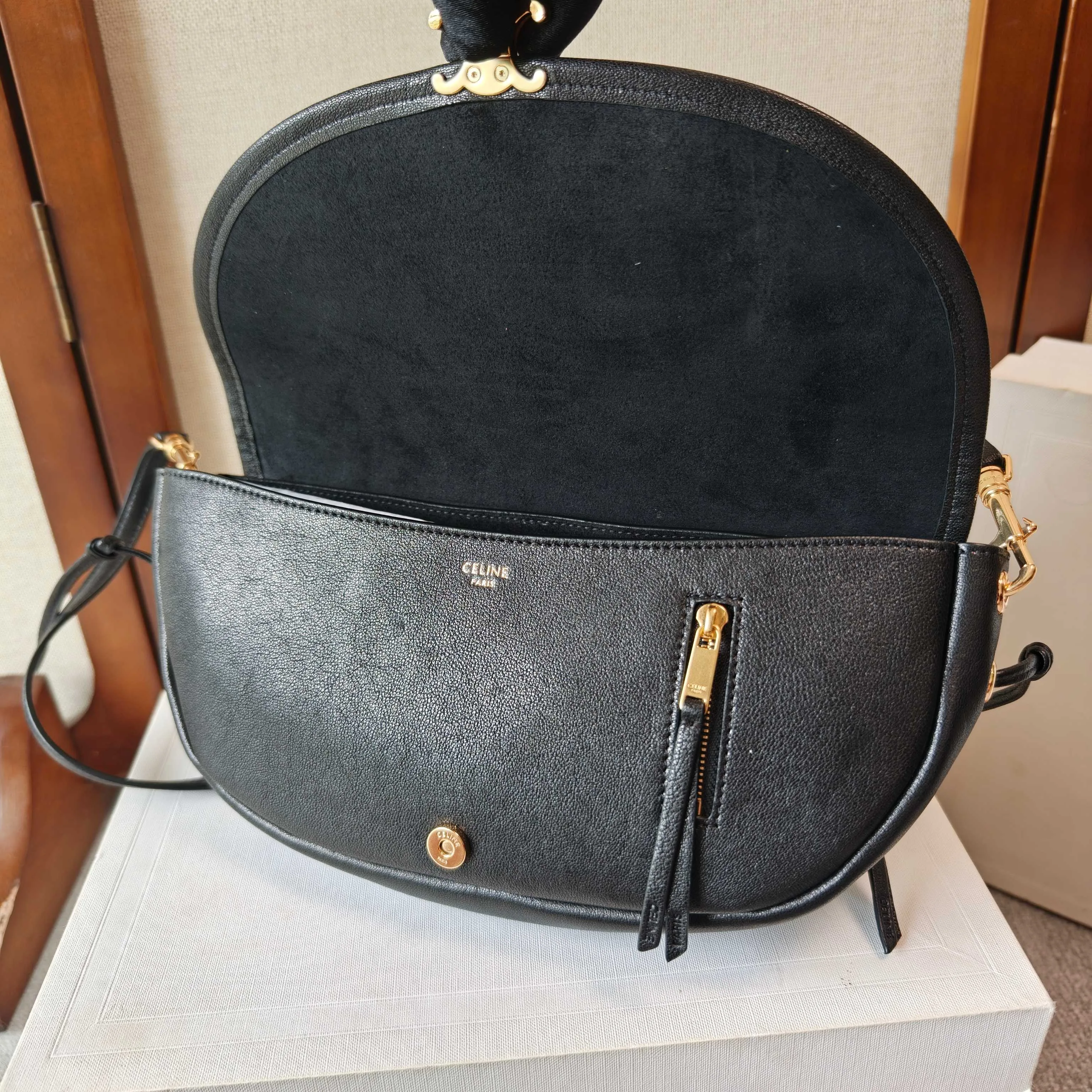 Классические Сумки Женские Celine 16869086