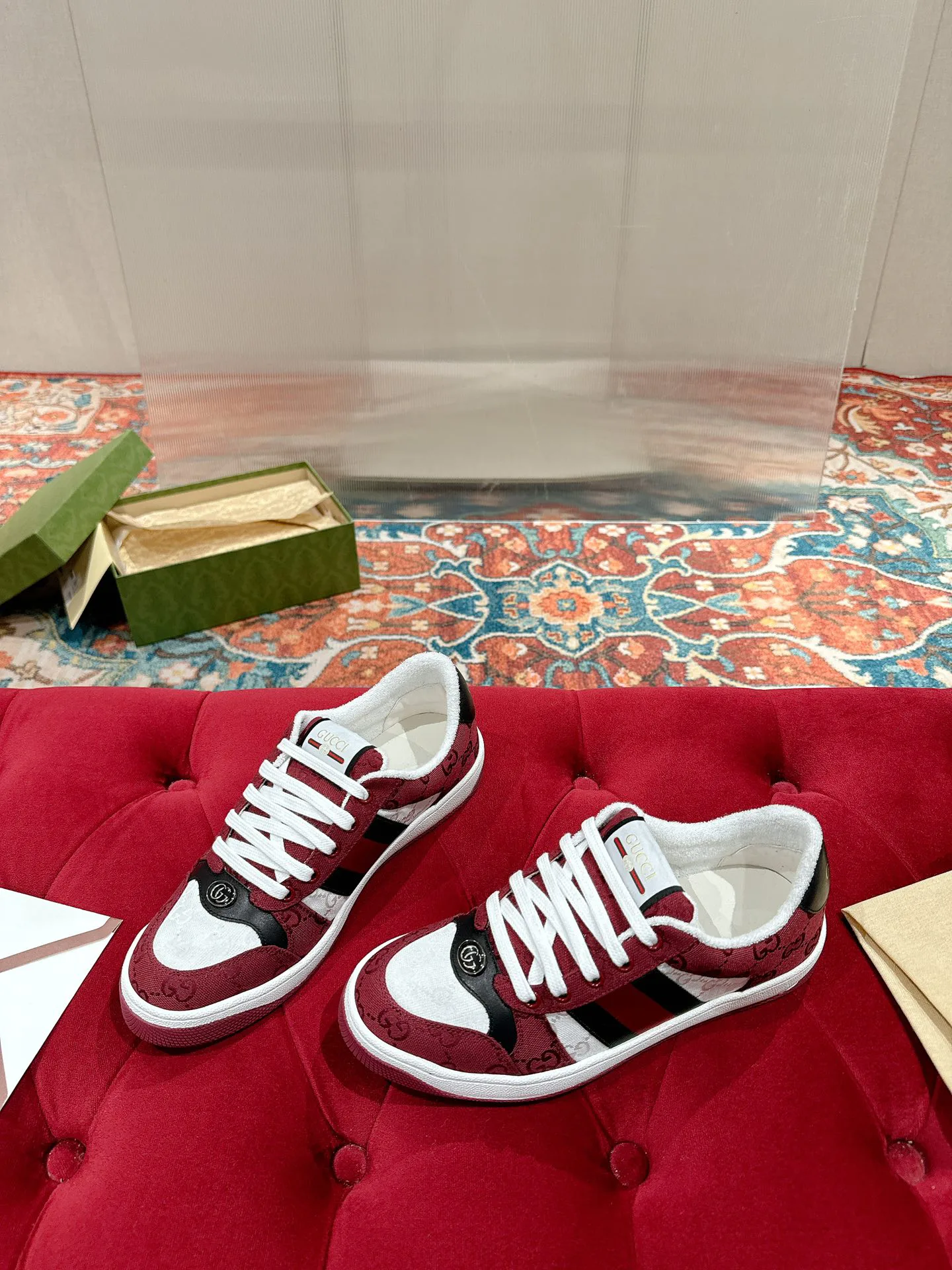 Кроссовки Женские Gucci 17956655