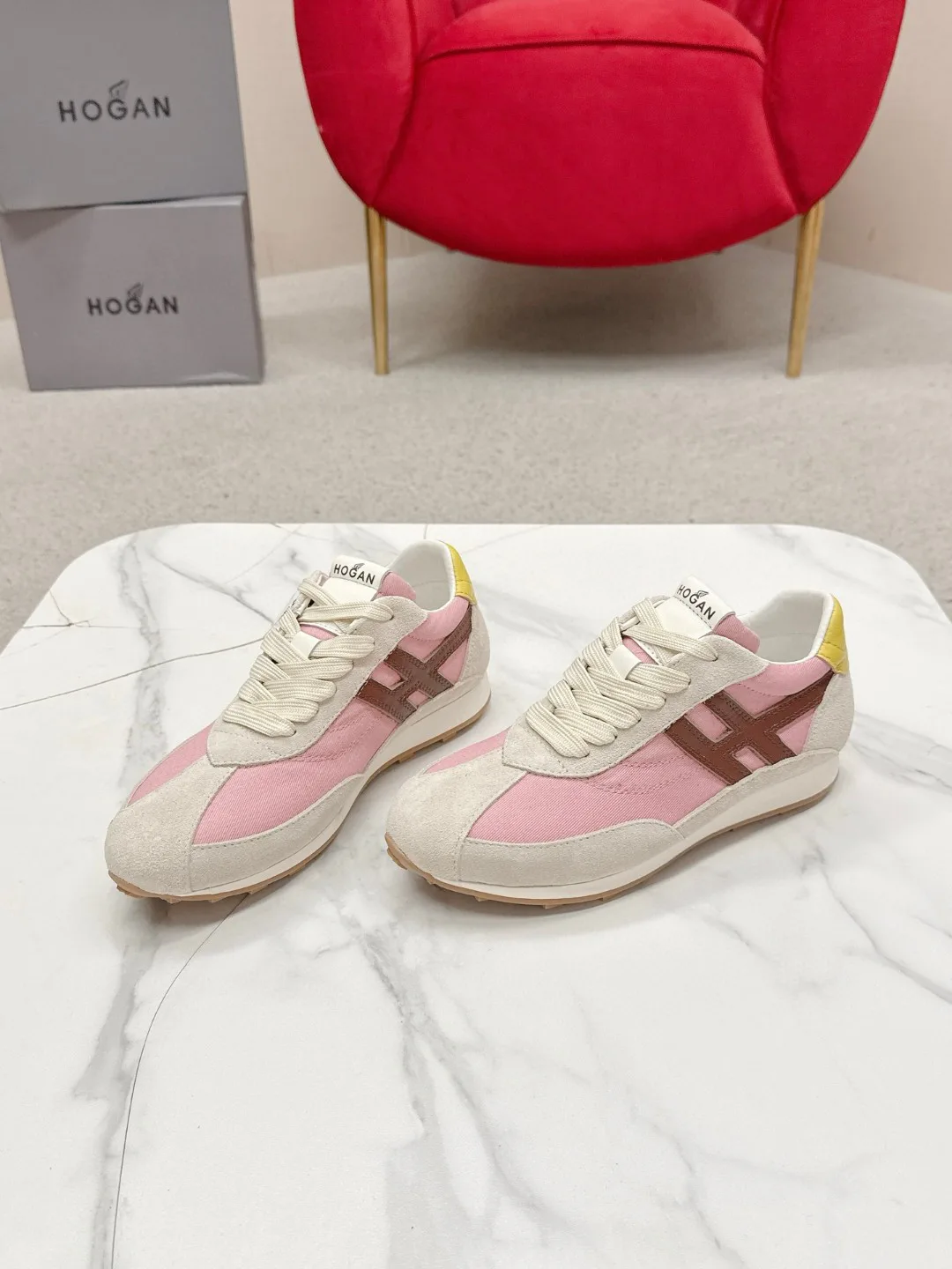 Кроссовки Женские Hogan 13077333
