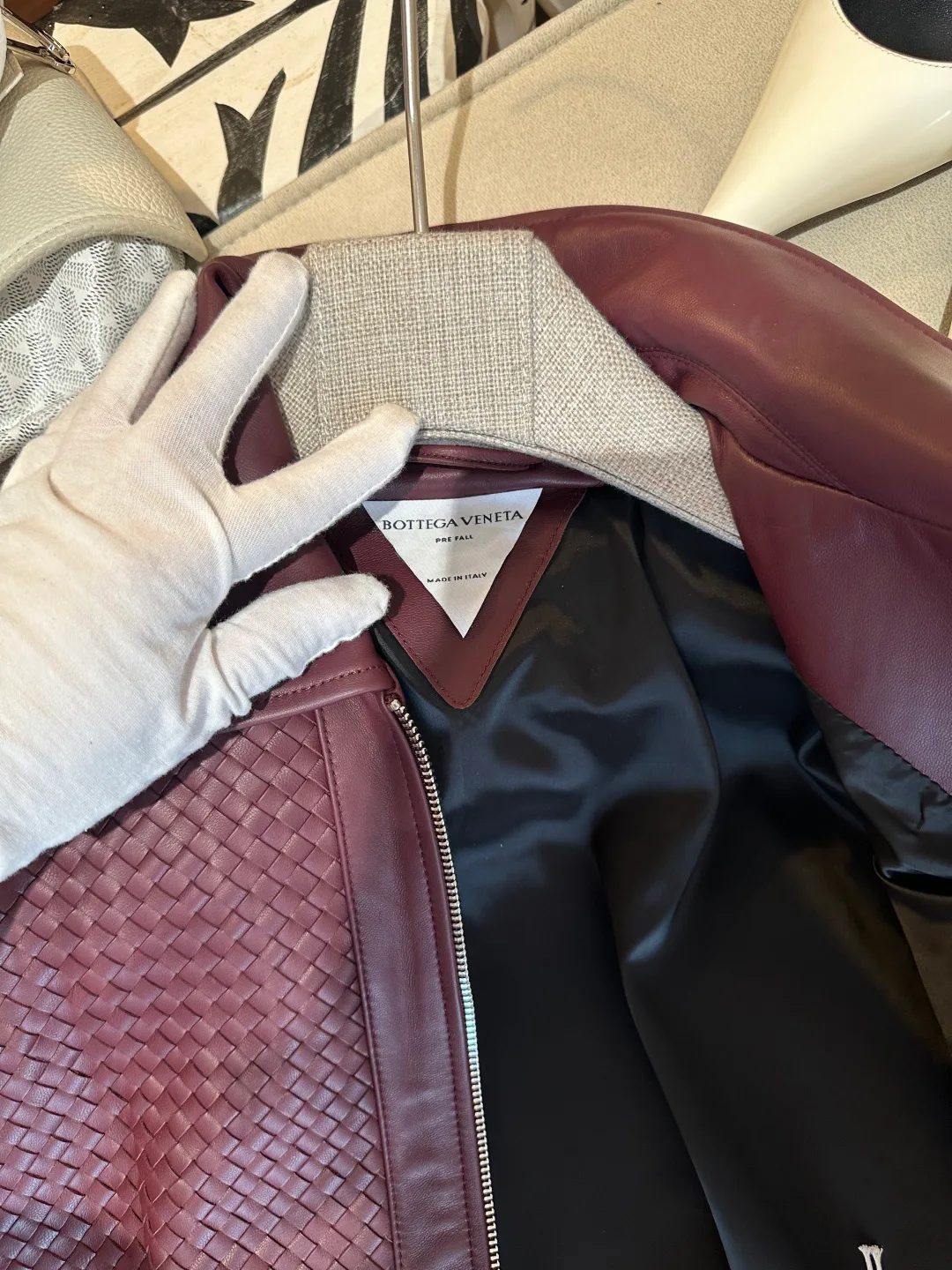 Кожаные Куртки И Дублёнки Женские Bottega Veneta 17766263