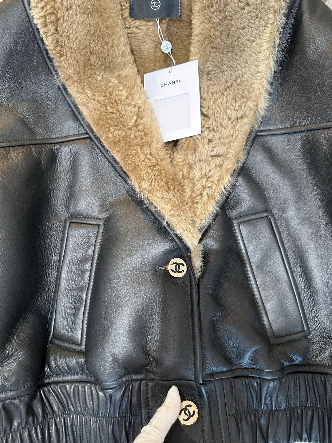Кожаные Куртки И Дублёнки Женские Chanel 18721305