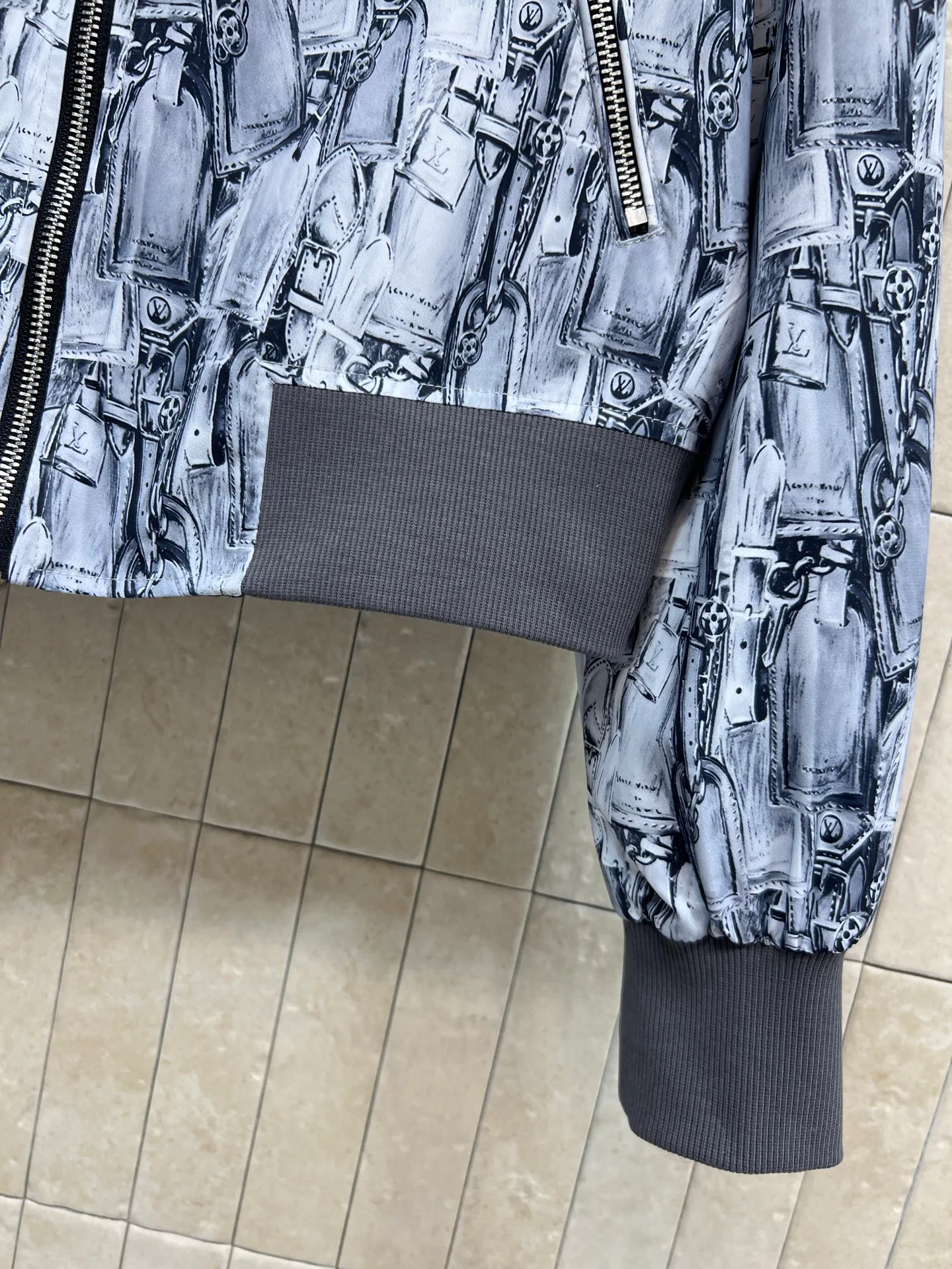 Куртки Женские Louis Vuitton 371781