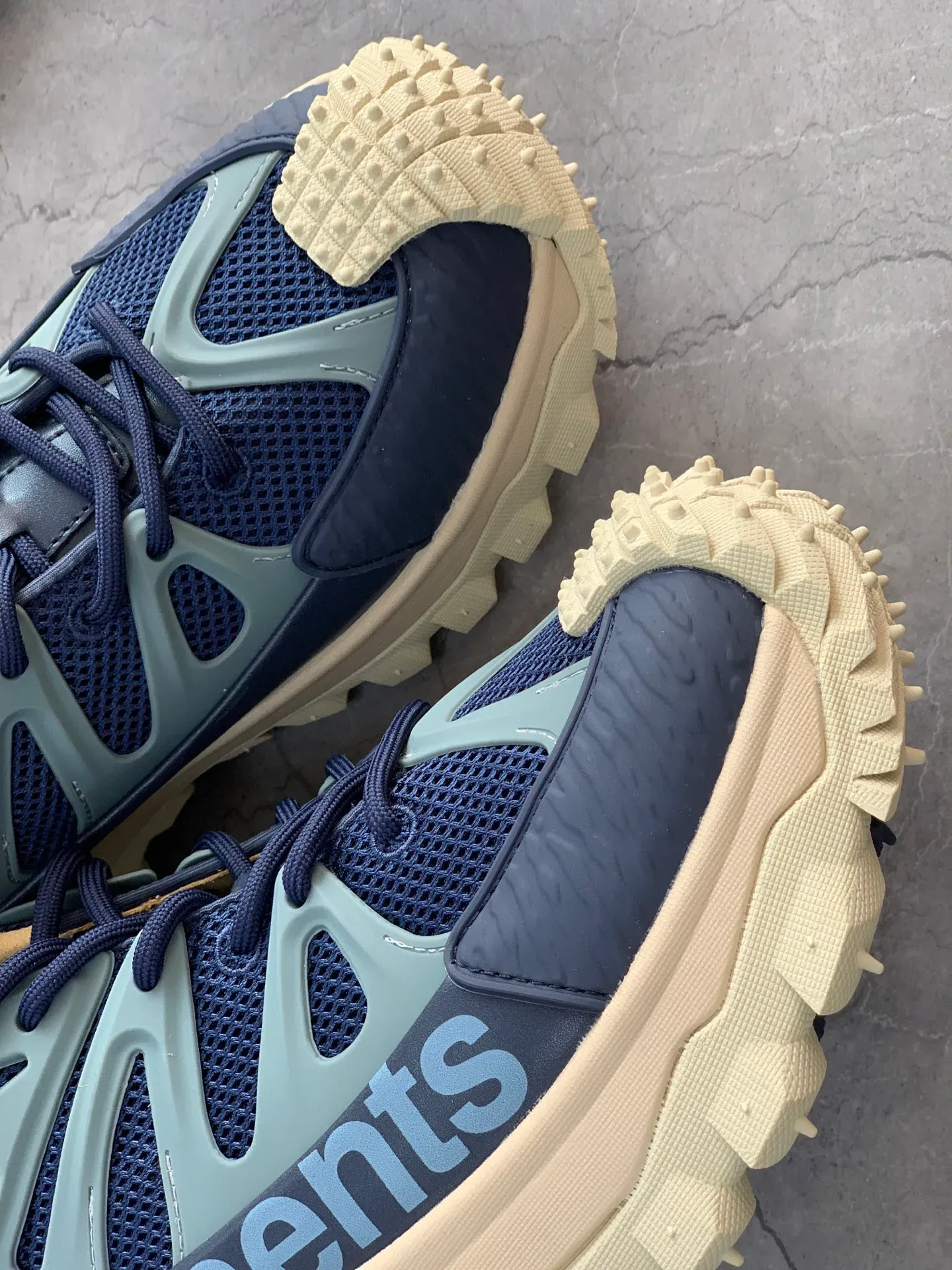 Кроссовки Женские Moncler 3415319