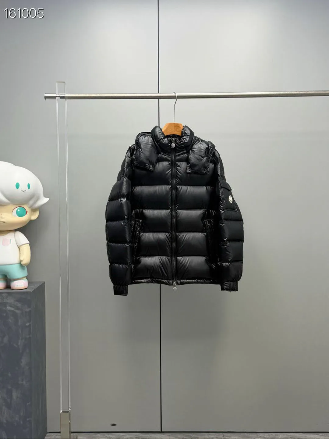 Куртки И Пуховики Женские Moncler 18761905
