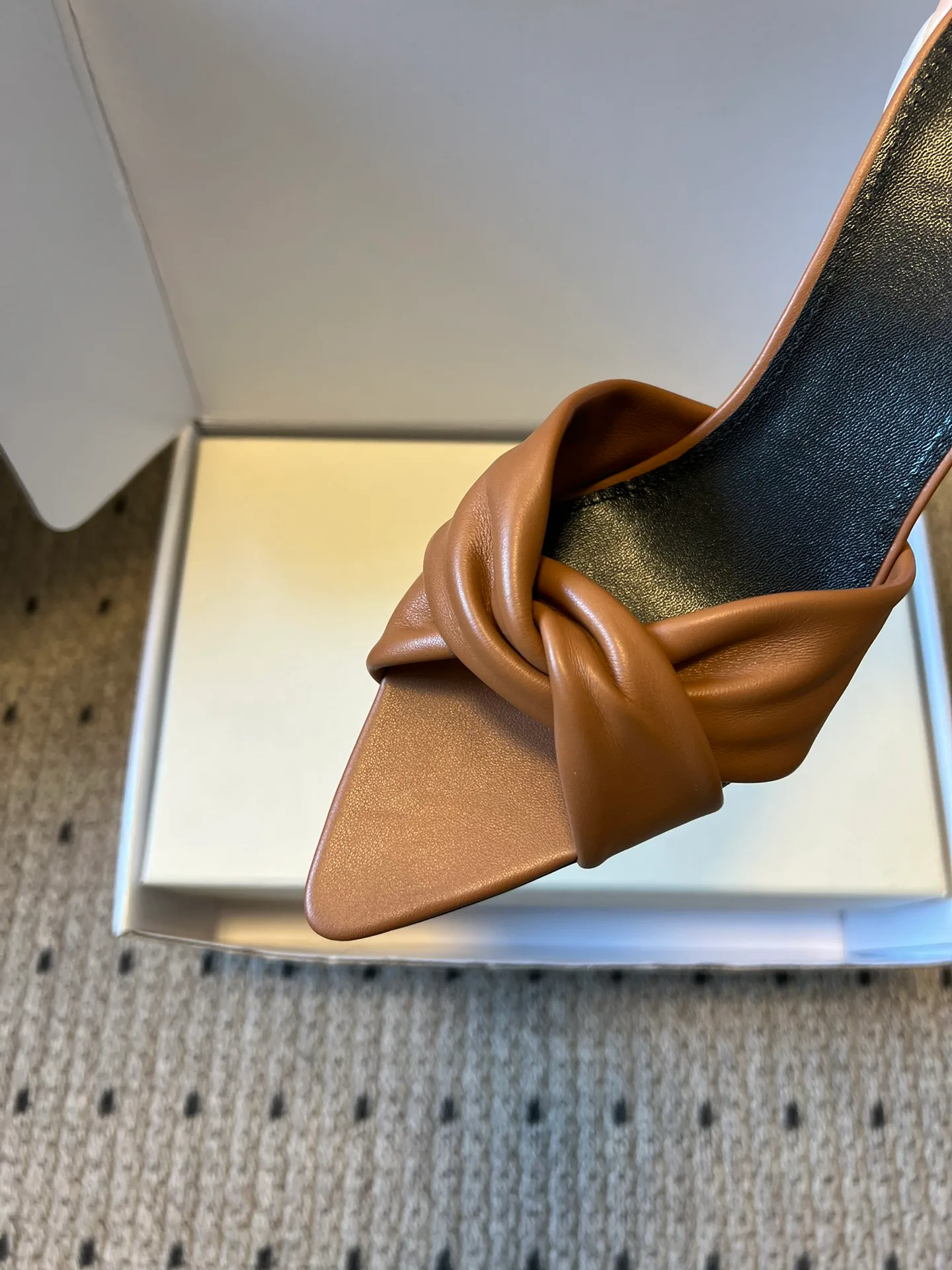 Босоножки Женские Saint Laurent 10835409