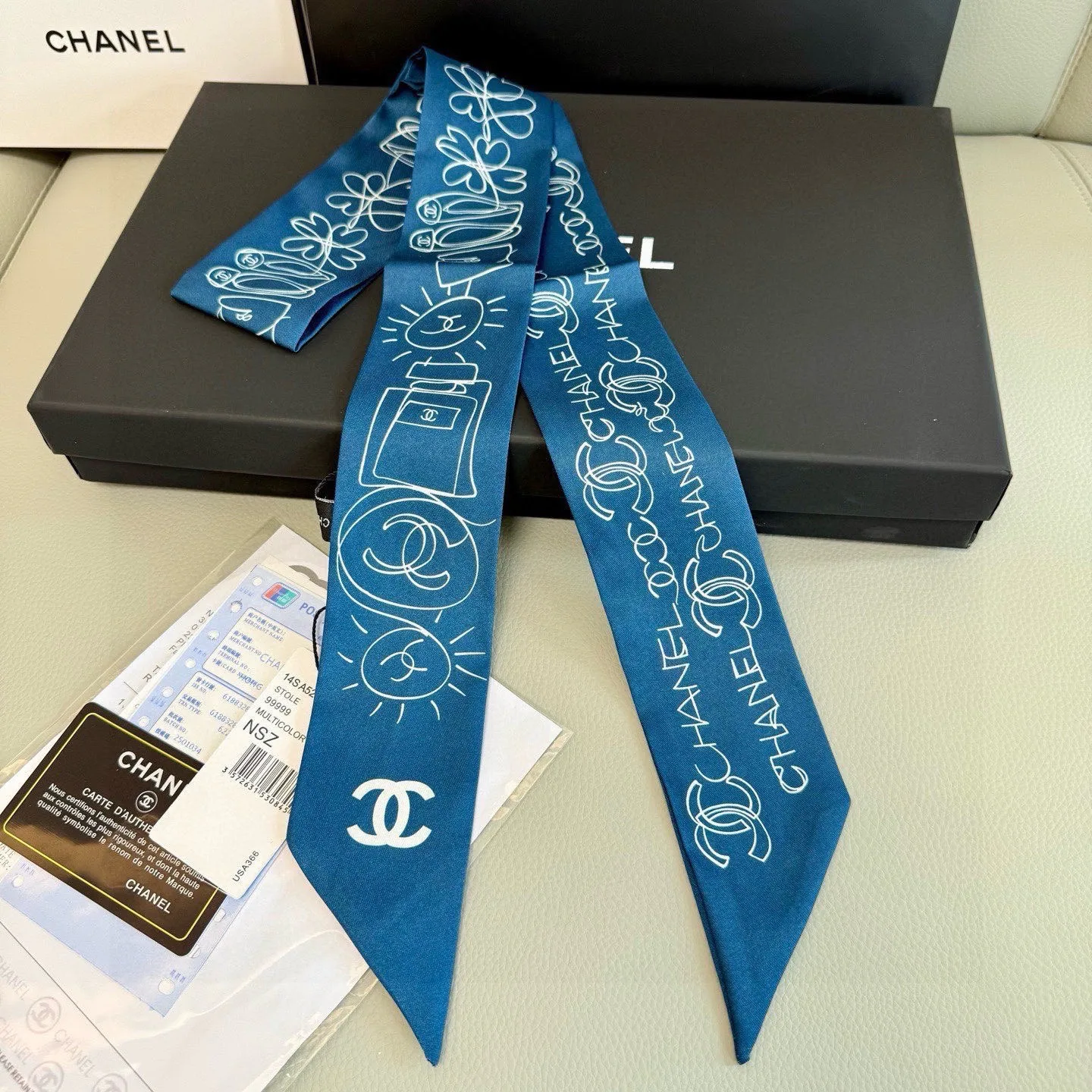 Платки Chanel 11888317