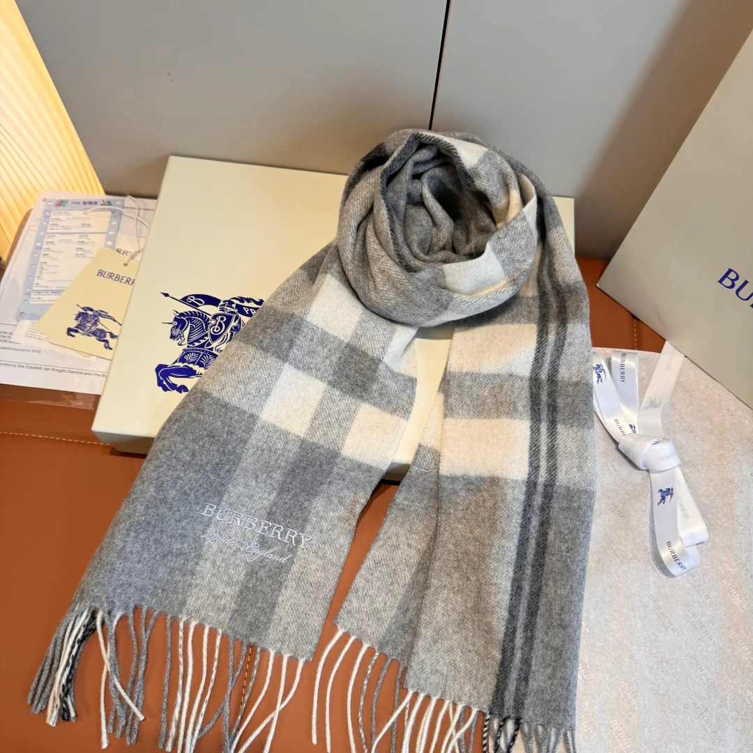 Шарфы Burberry 1518620