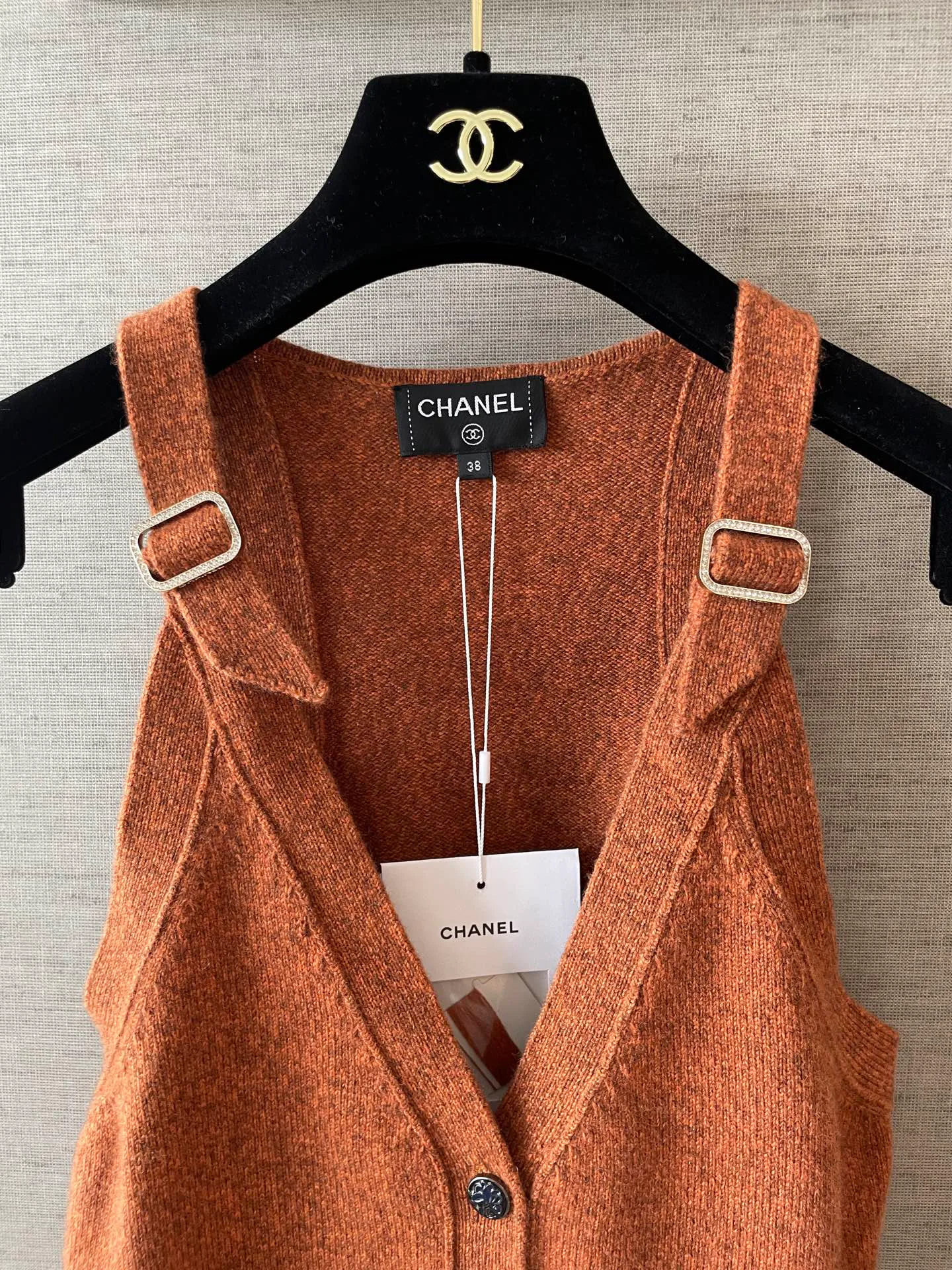Жилеты Женские Chanel 18465571