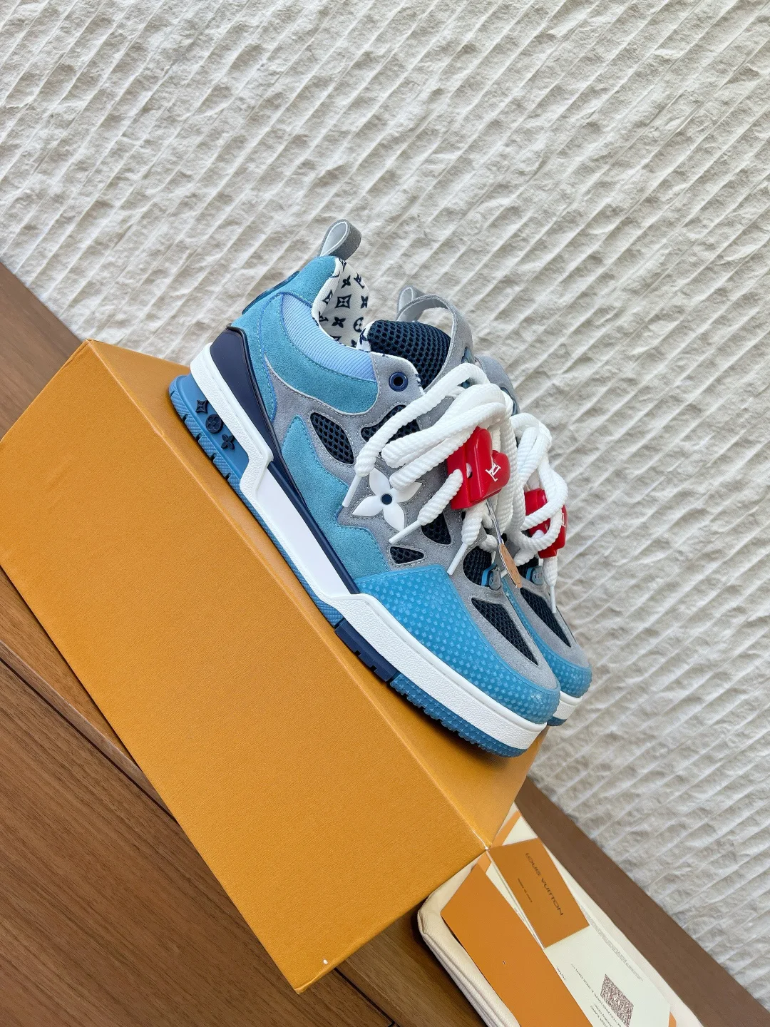 Кроссовки Женские Louis Vuitton 1014750