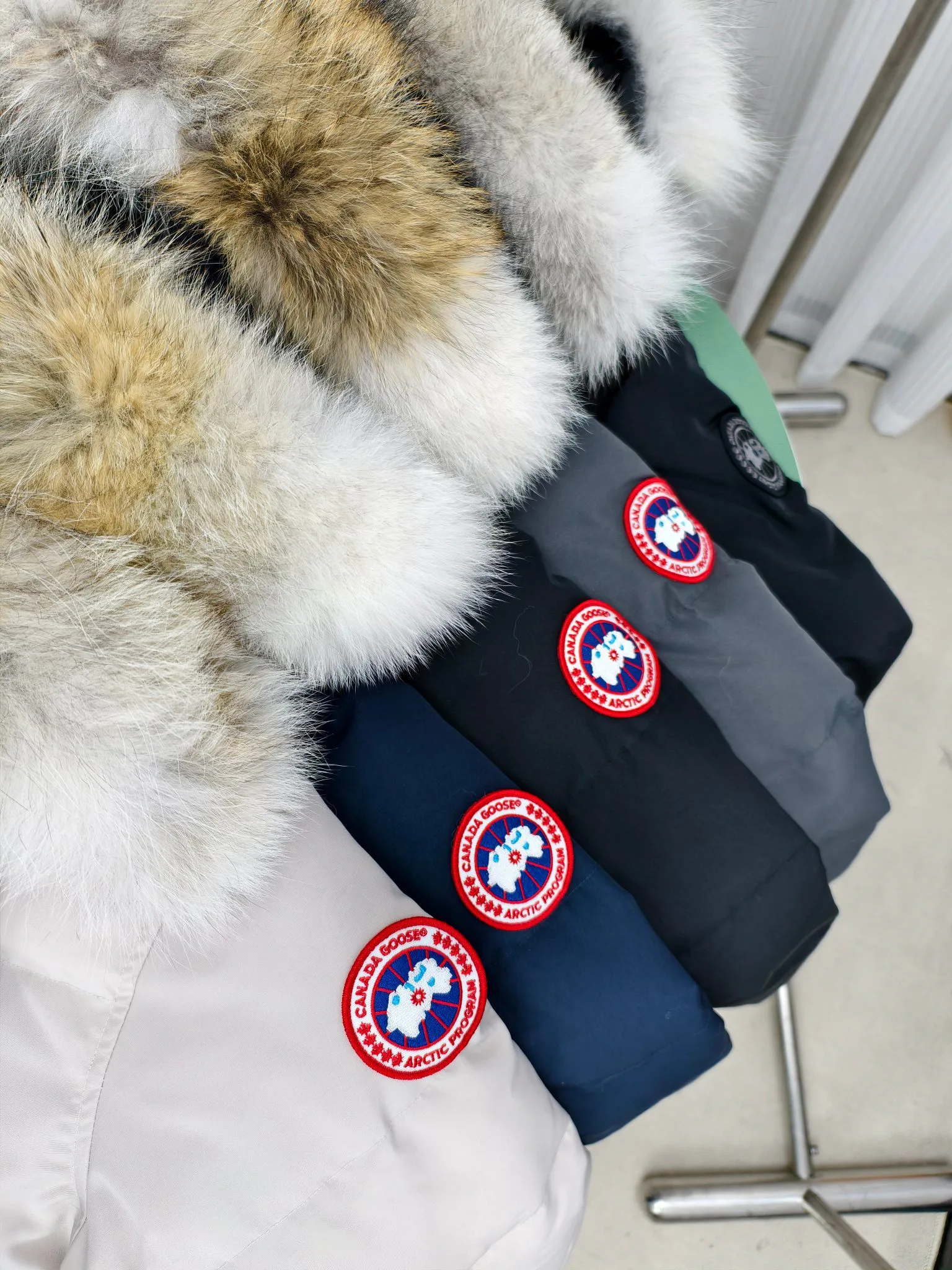 Куртки И Пуховики Женские Canada Goose 3612917