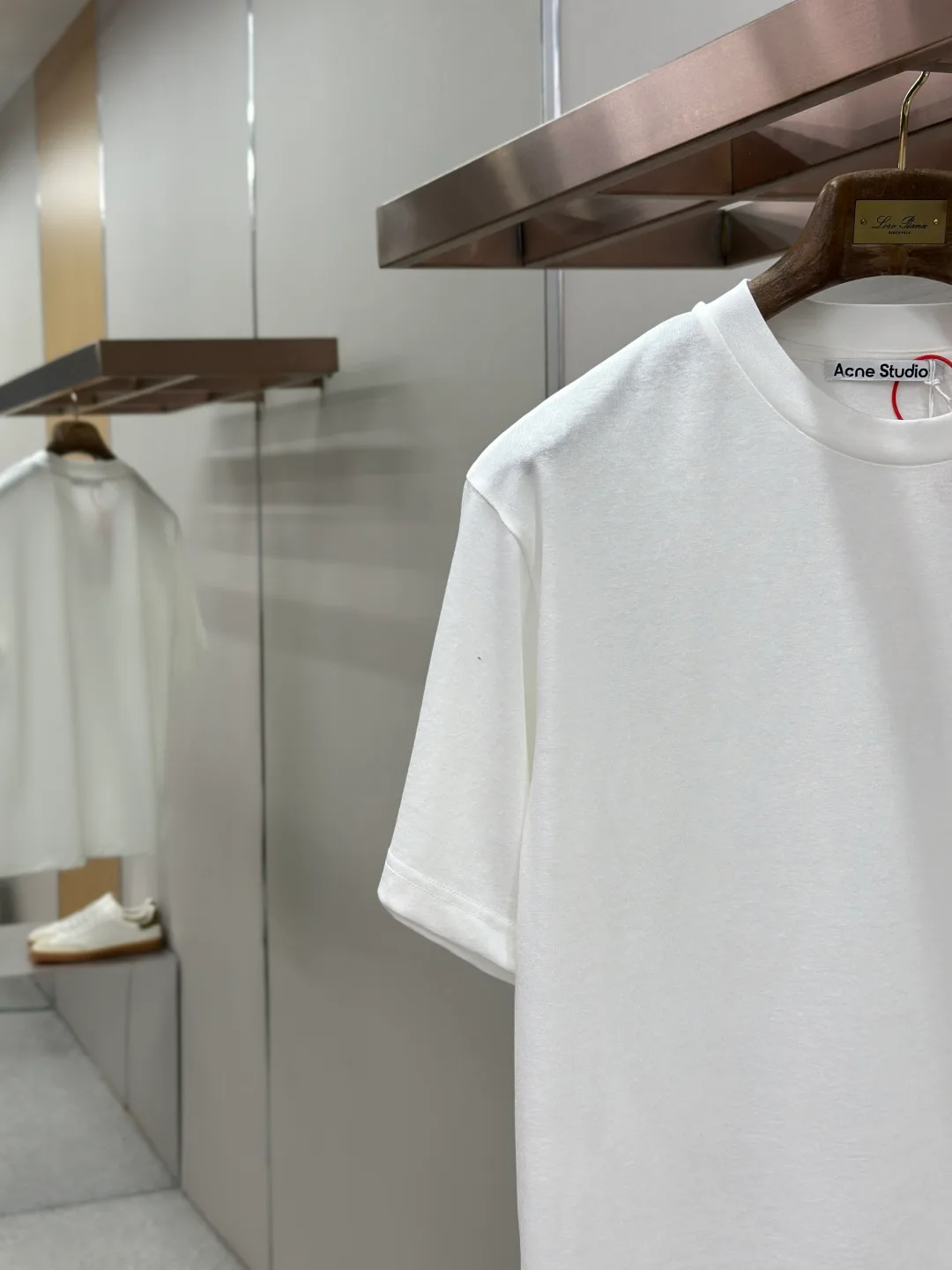 Футболки Женские Acne Studios 18191014