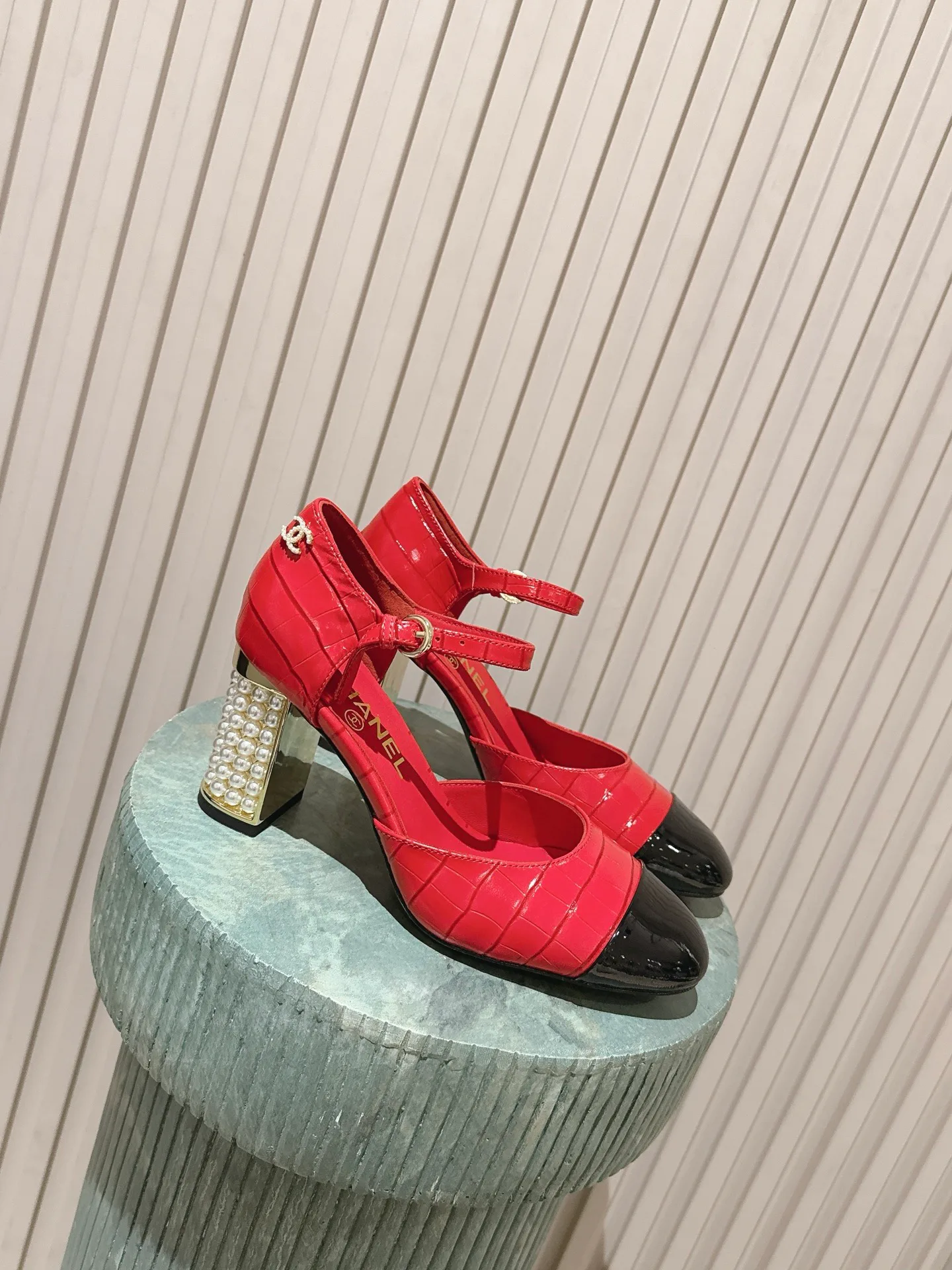 Босоножки Женские Chanel 11566292