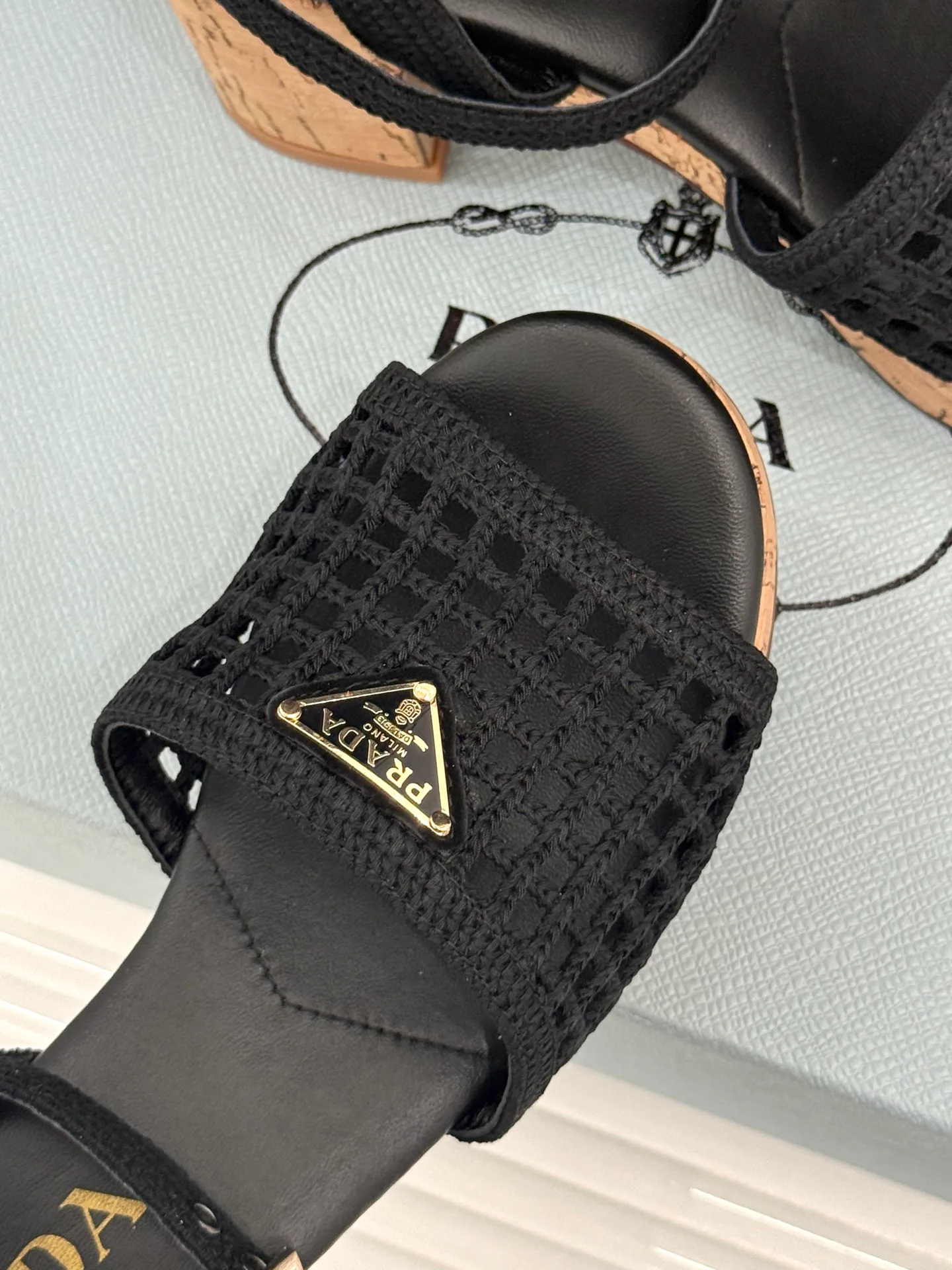 Босоножки Женские Prada 17467511