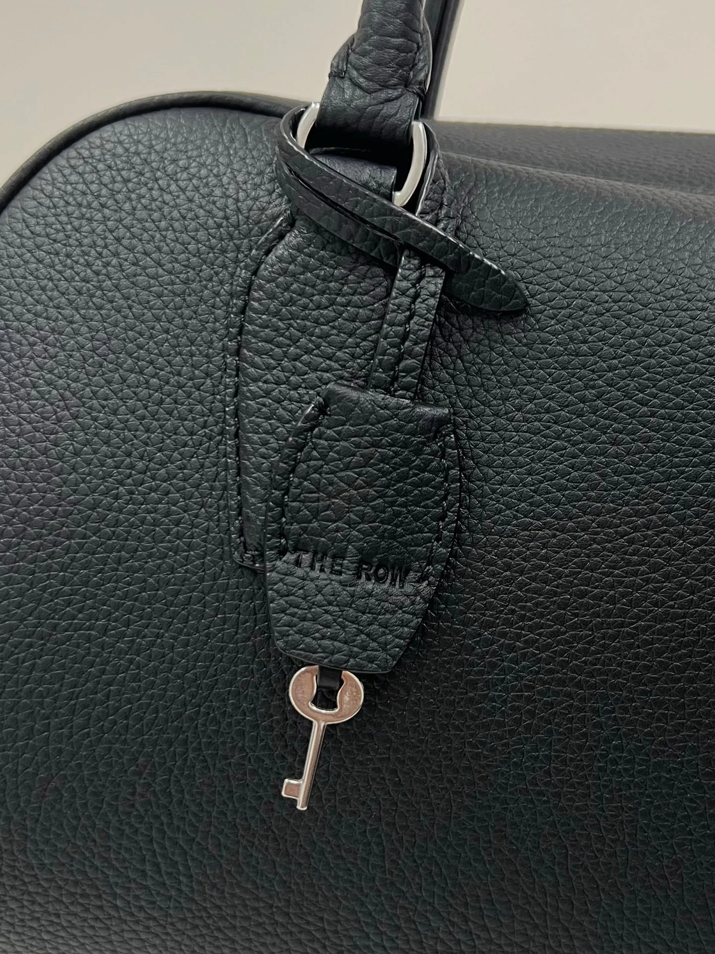 Классические Сумки Женские The Row 1850047