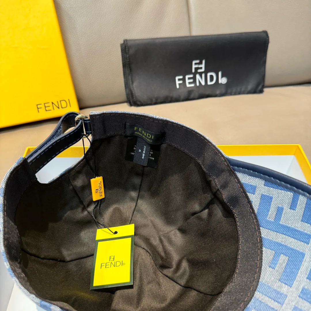 Головные Уборы Fendi 17515284