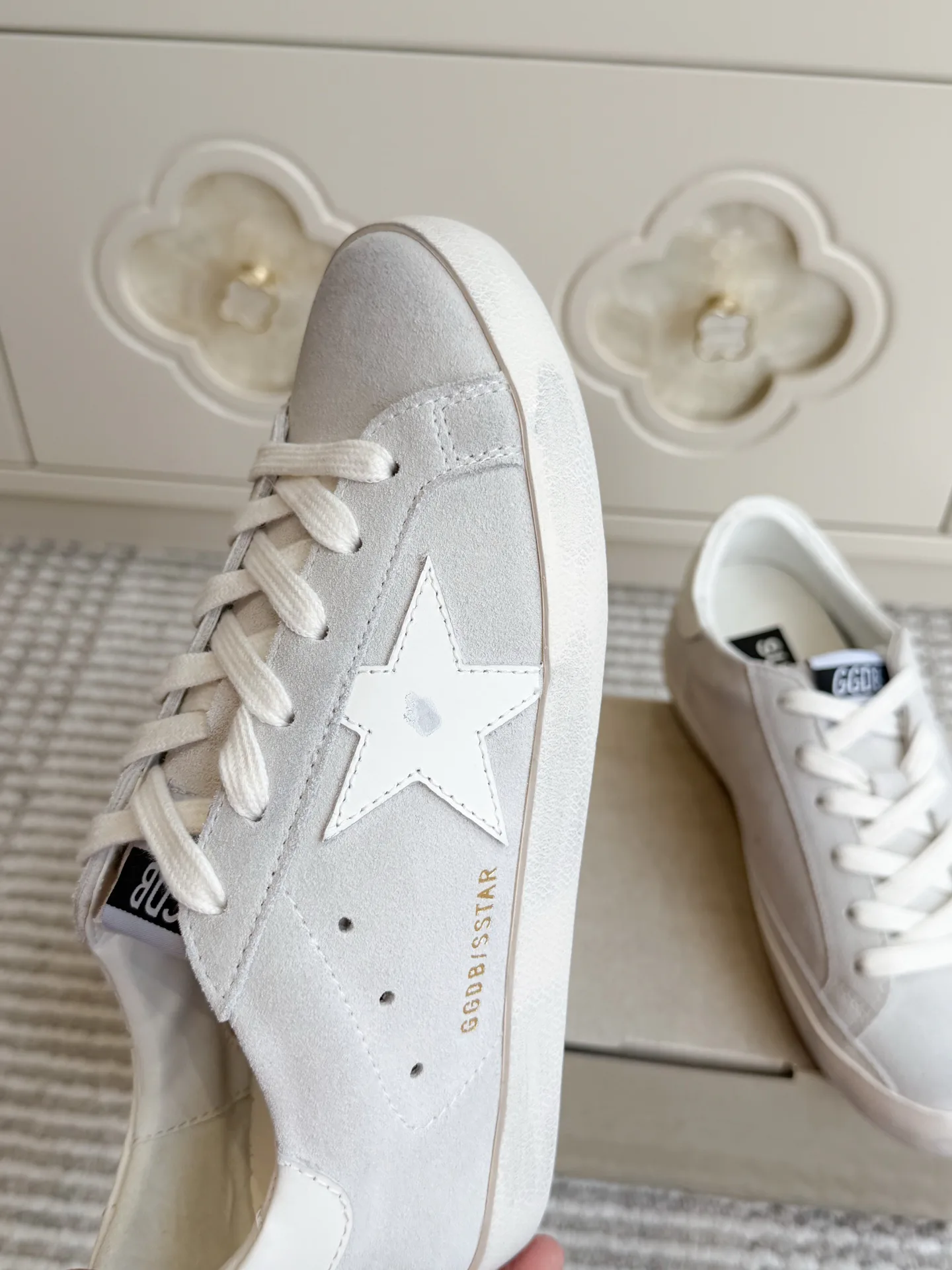 Кроссовки Женские Golden Goose 18360498