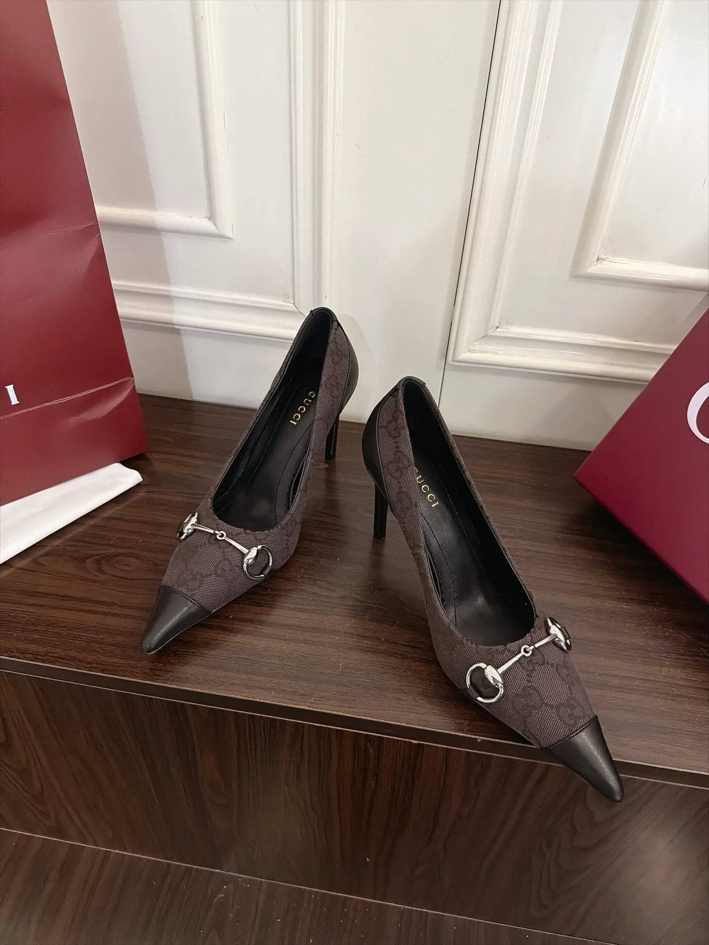 Туфли Женские Gucci 19483550