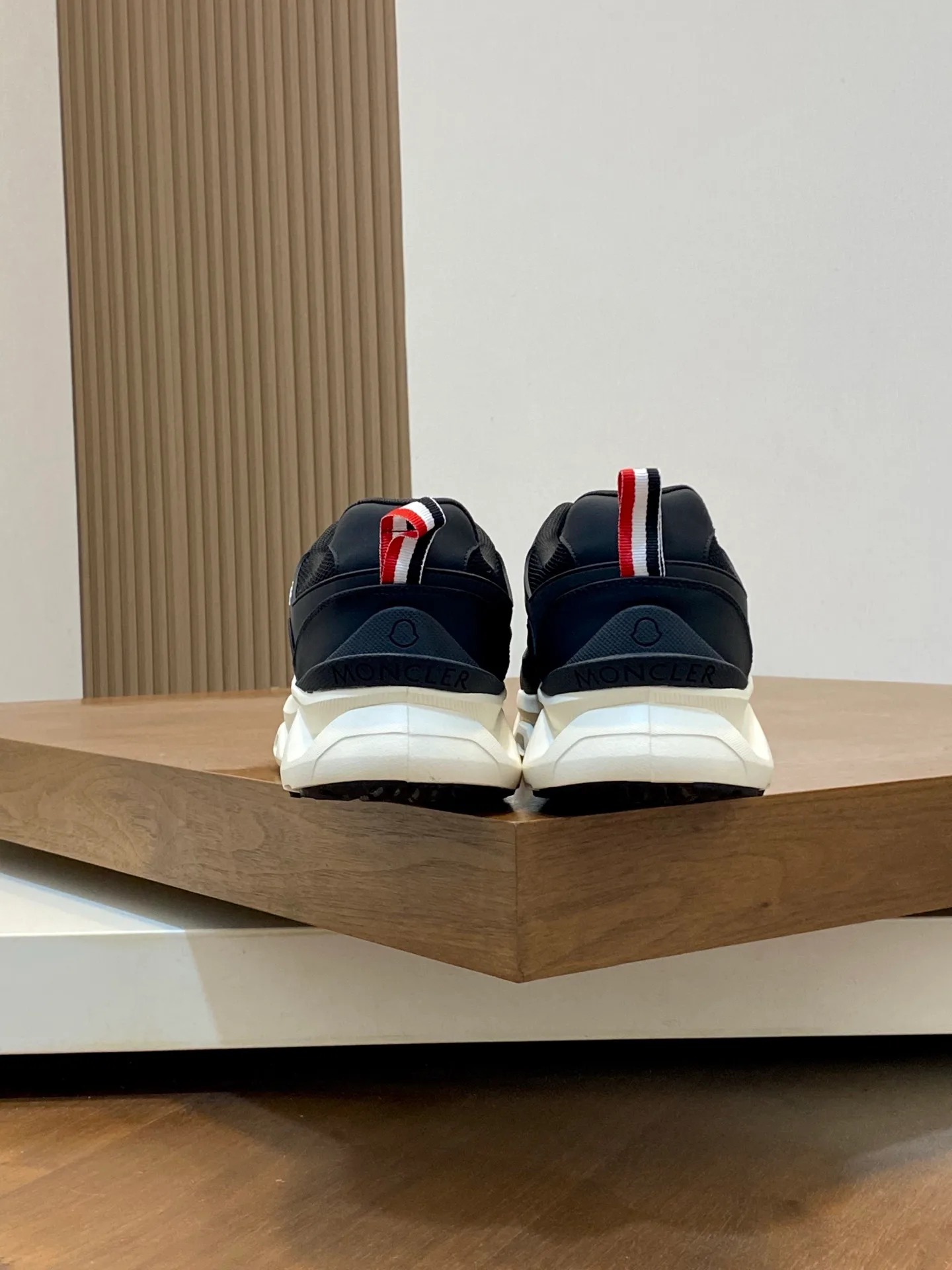 Кроссовки Мужские Moncler 11917401