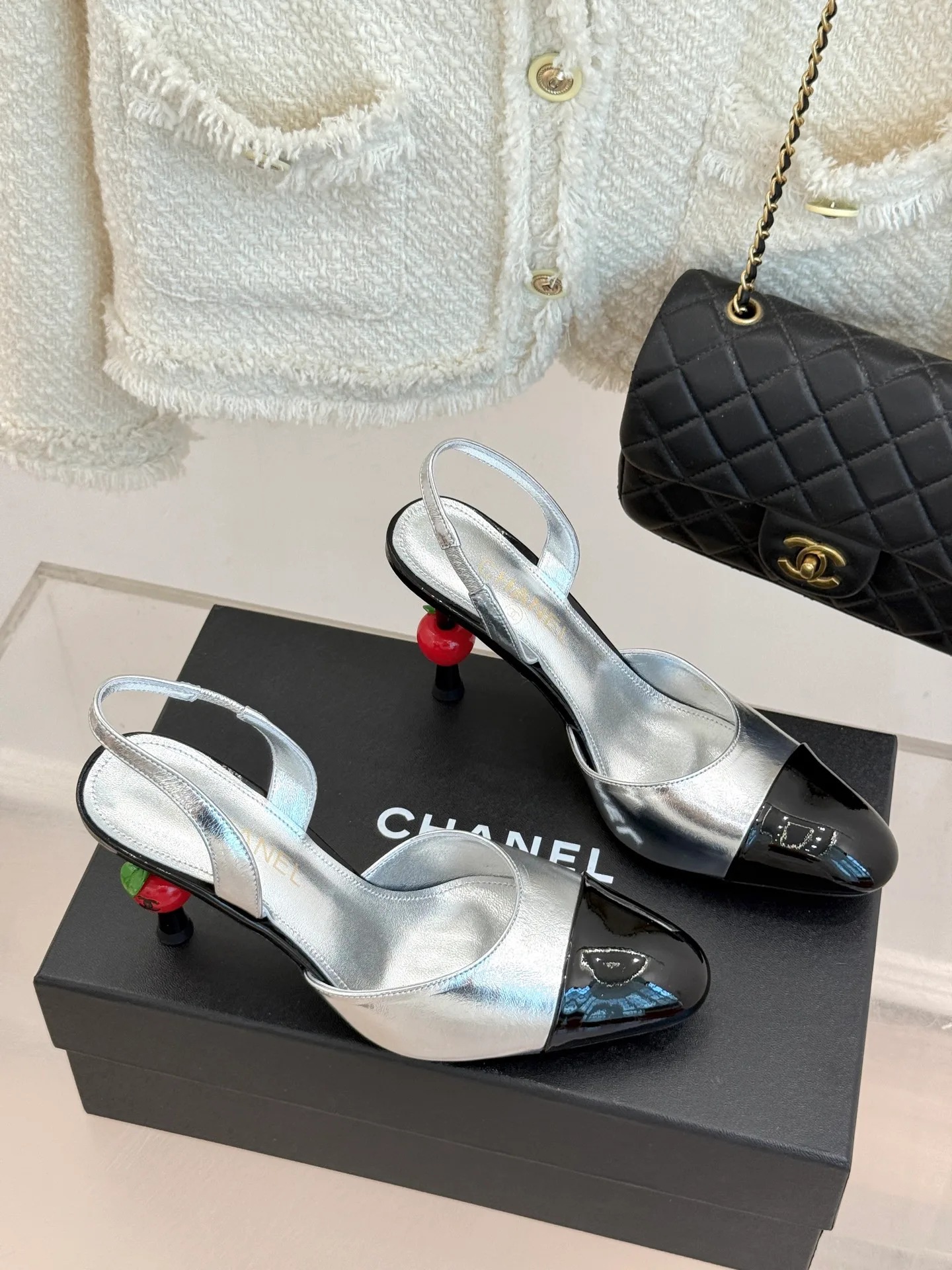 Босоножки Женские Chanel 17425314