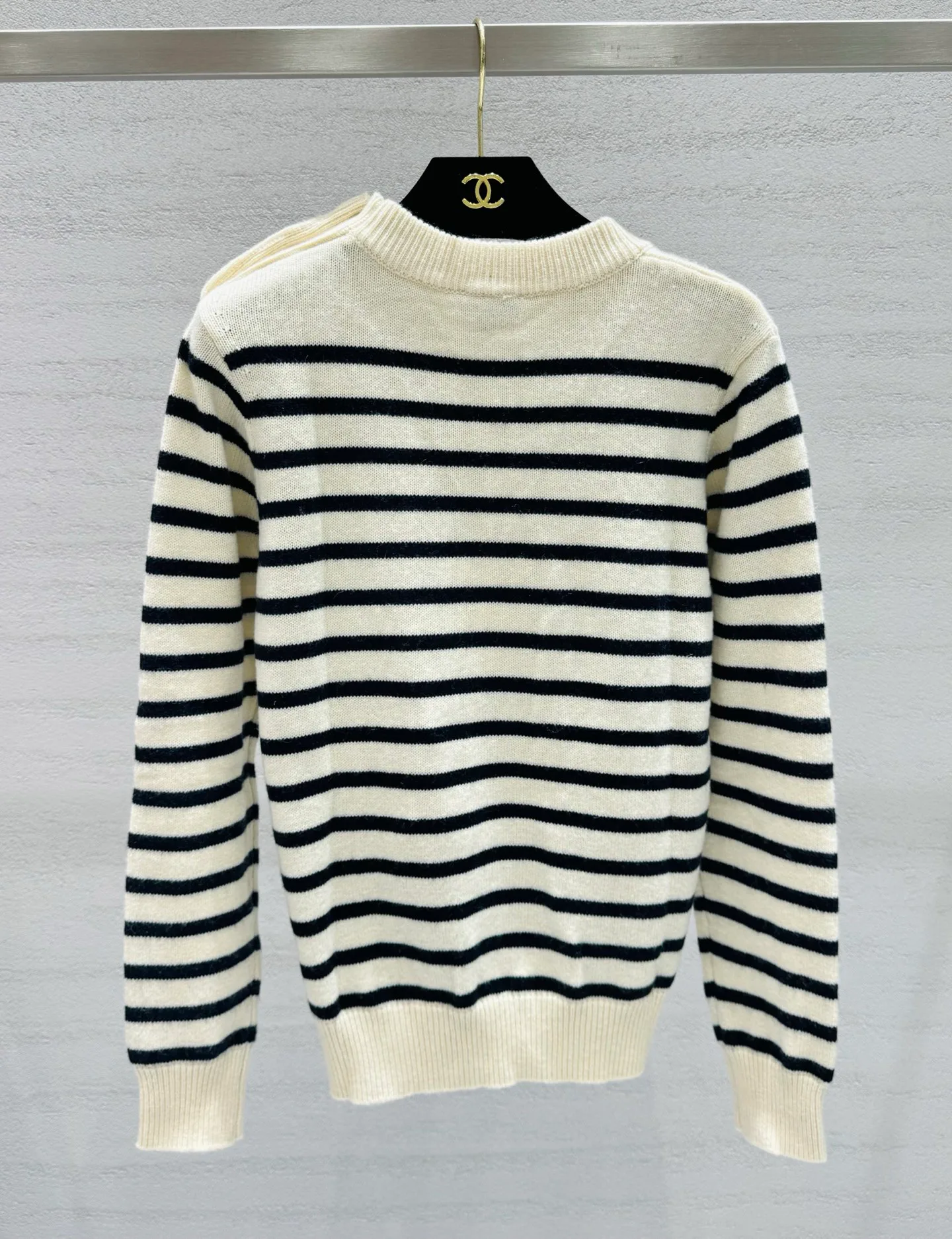 Джемперы И Свитеры Женские Chanel 17954472