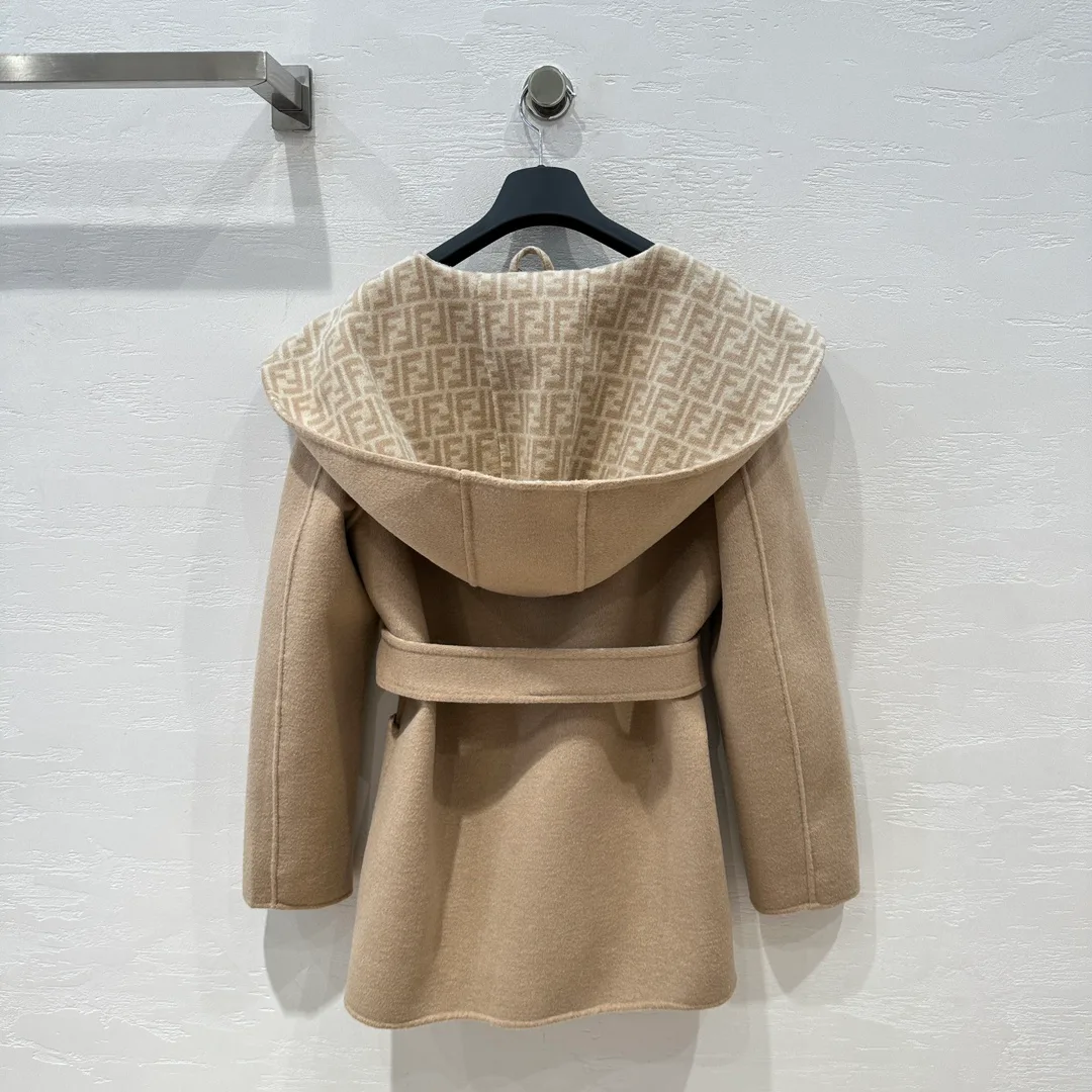 Пальто Женские Fendi 4498525