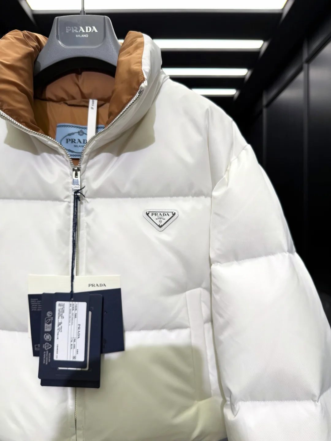 Куртки И Пуховики Женские Prada 19199077