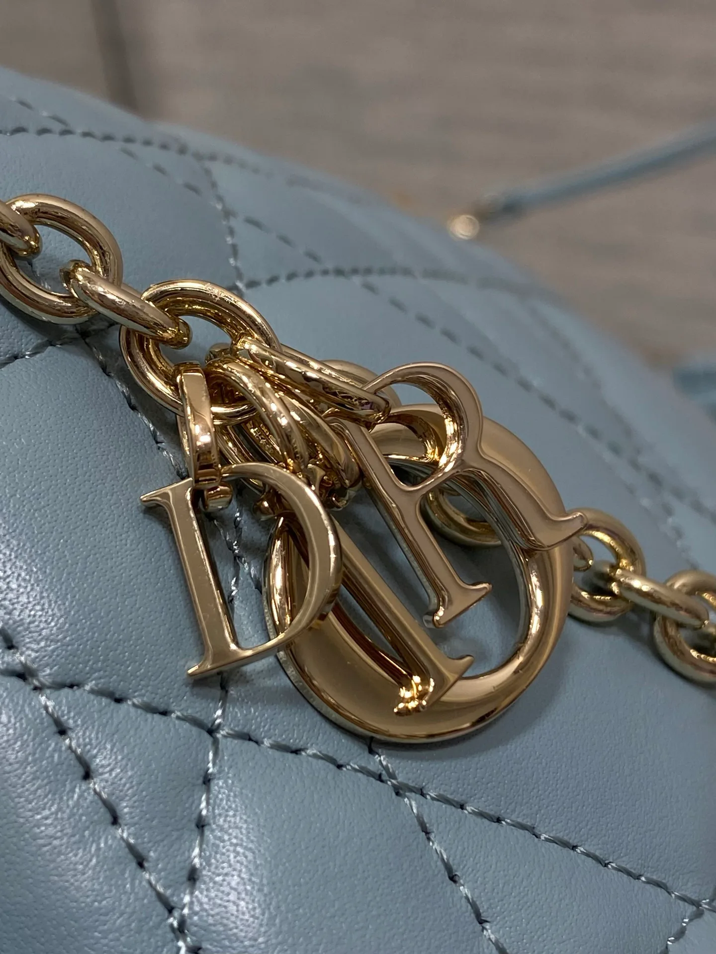 Классические Сумки Женские Christian Dior 17629543