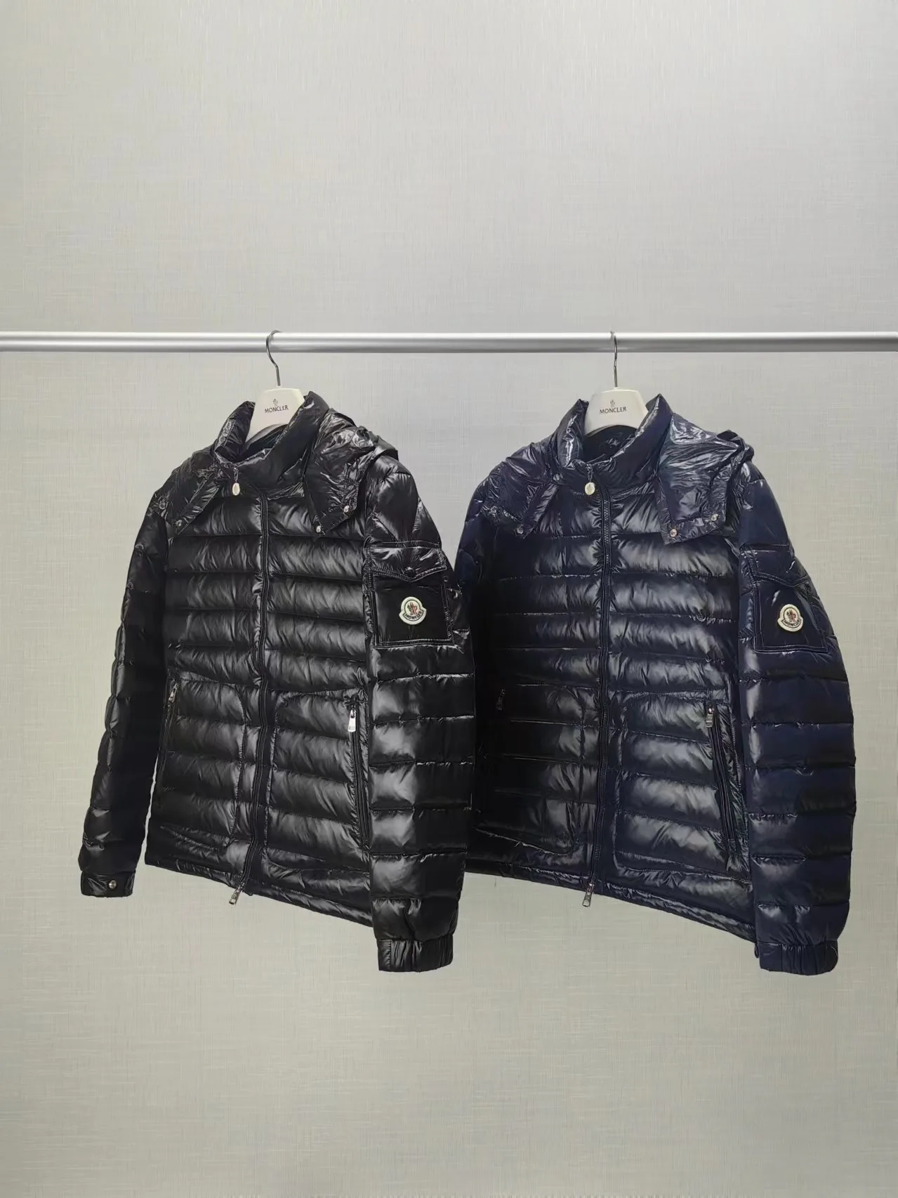 Куртки И Пуховики Женские Moncler 18098785