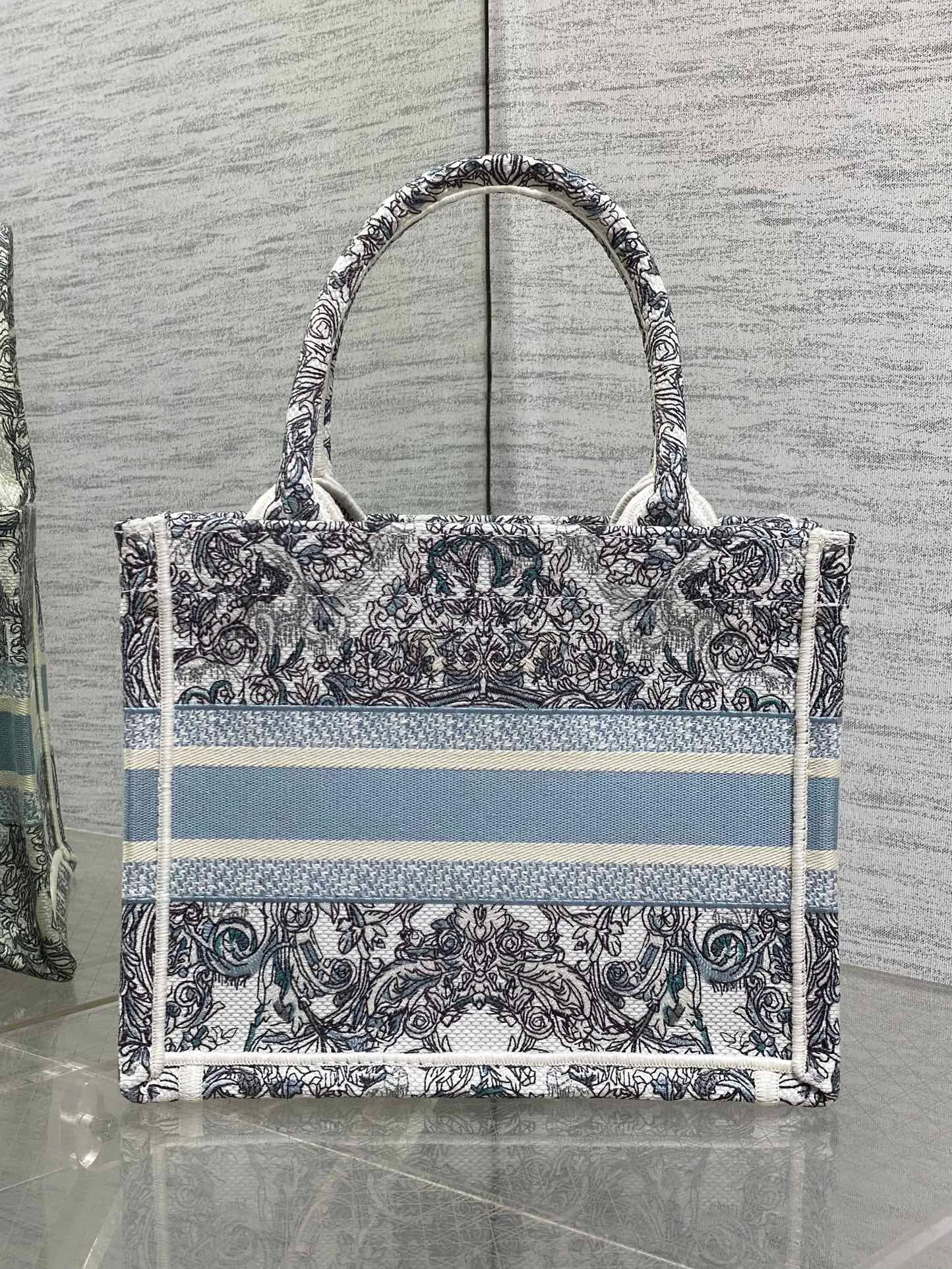 Классические Сумки Женские Christian Dior 11224084