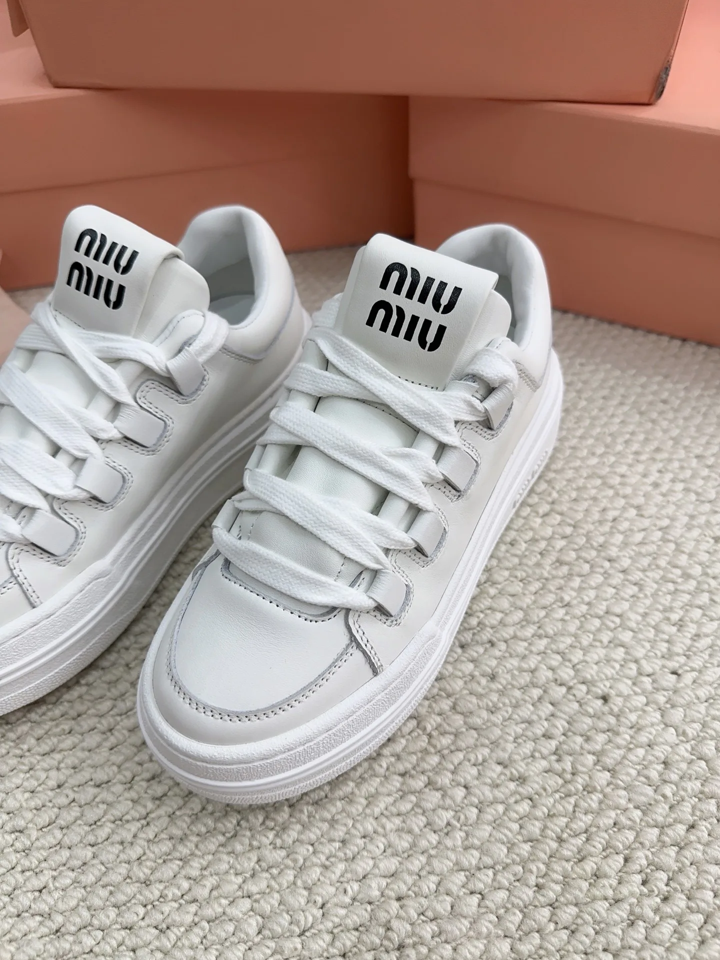 Кроссовки Женские Miu Miu 18041139