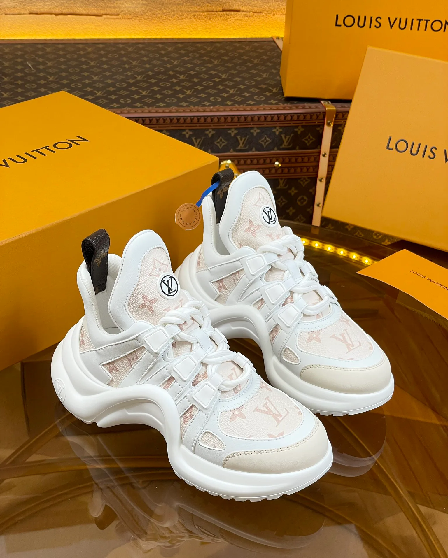 Кроссовки Женские Louis Vuitton 17372