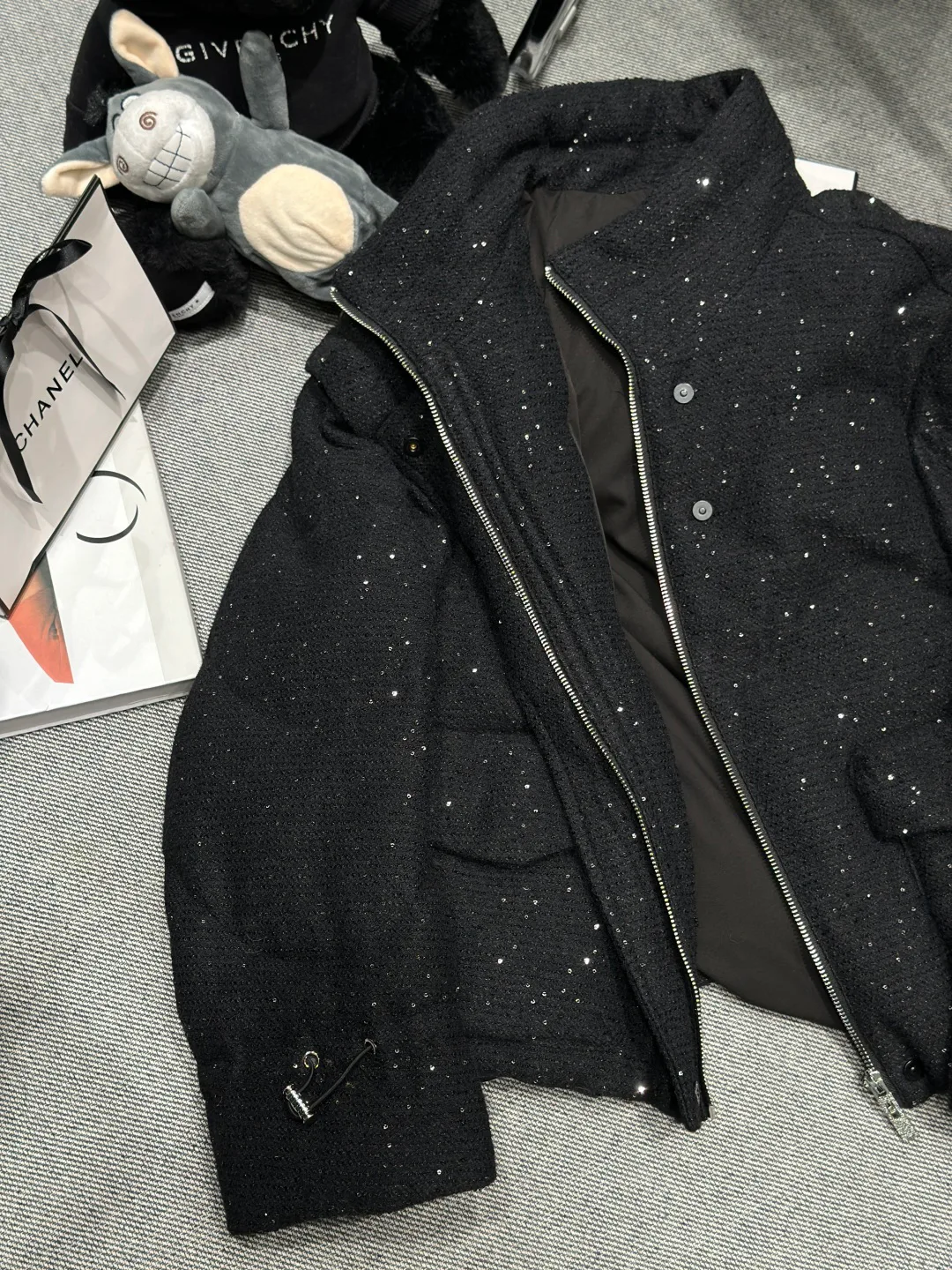 Куртки И Пуховики Женские Chanel 234339