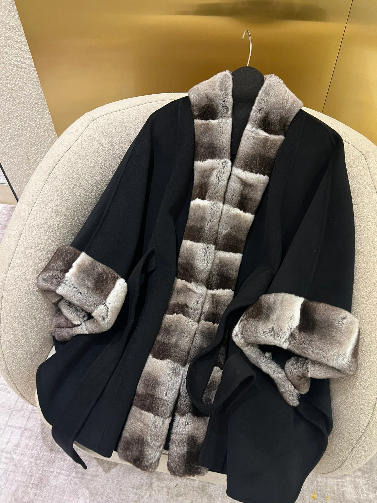 Пальто Женские Loro Piana 19078710